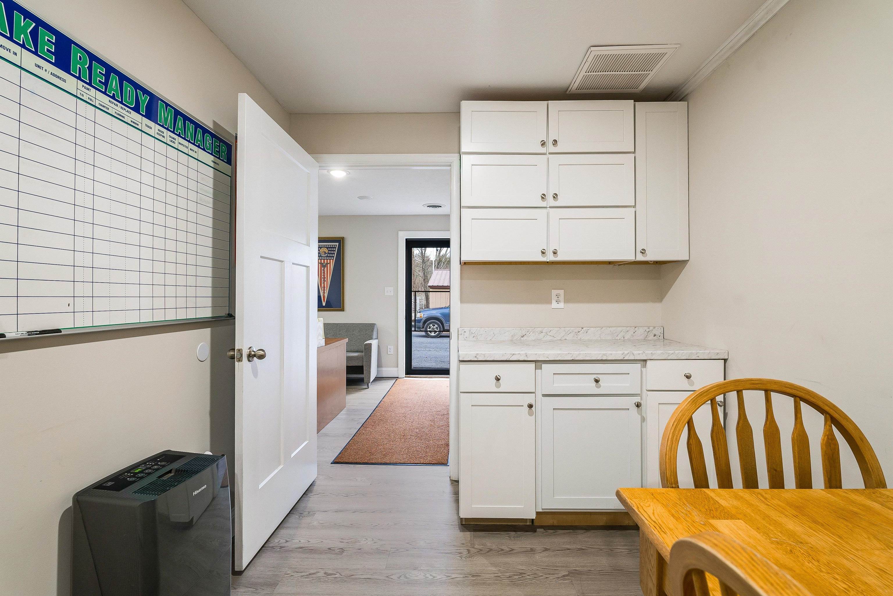 727 LEE HWY, VERONA, Virginia 24482, ,Commercial,727 LEE HWY,674099 MLS # 674099