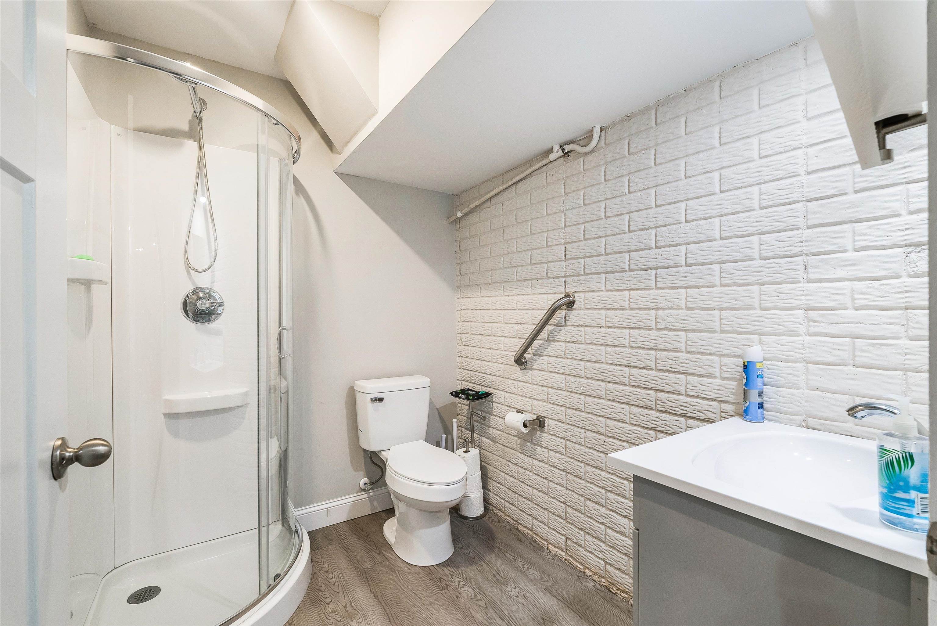 727 LEE HWY, VERONA, Virginia 24482, ,Commercial,727 LEE HWY,674099 MLS # 674099