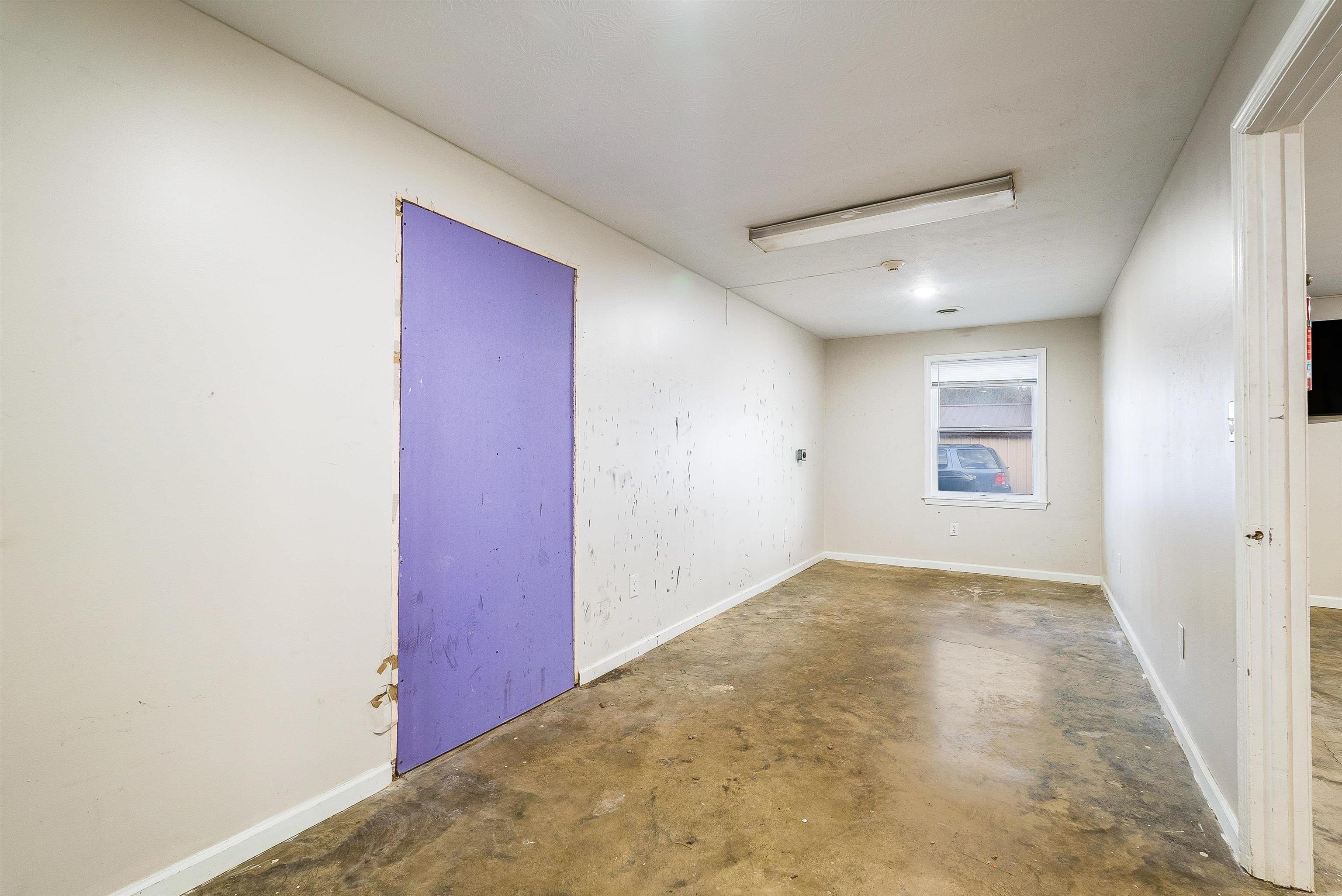 727 LEE HWY, VERONA, Virginia 24482, ,Commercial,727 LEE HWY,674099 MLS # 674099