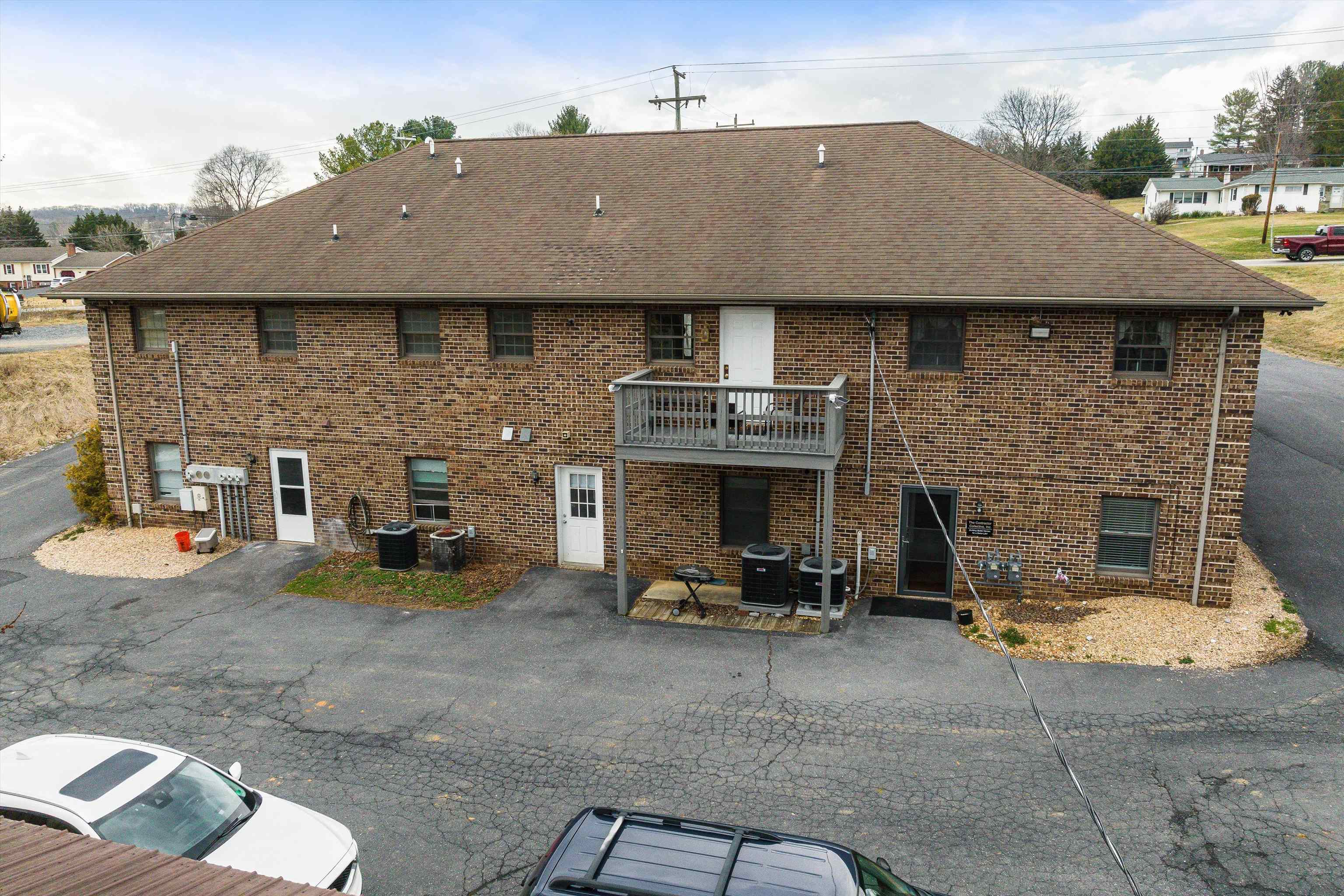 727 LEE HWY, VERONA, Virginia 24482, ,Commercial,727 LEE HWY,674099 MLS # 674099