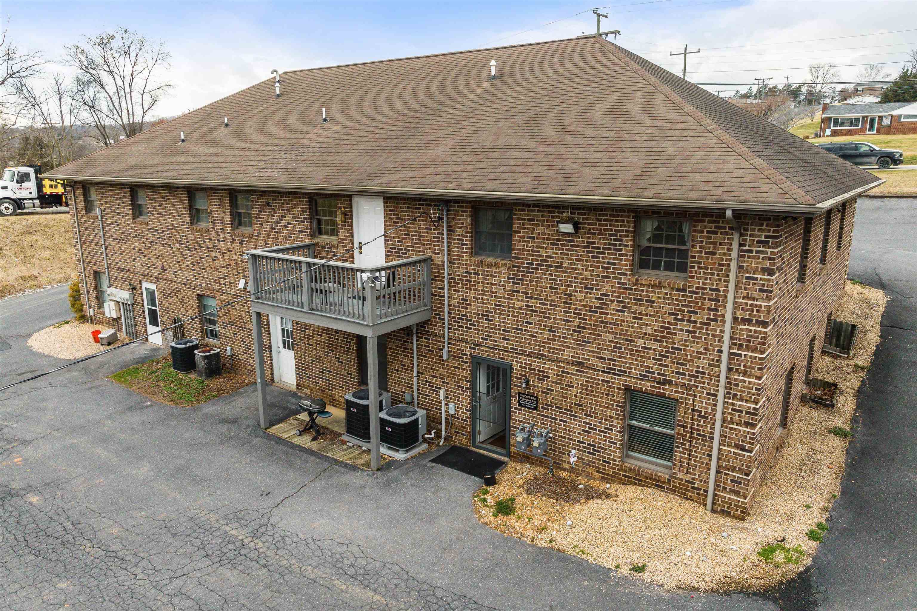 727 LEE HWY, VERONA, Virginia 24482, ,Commercial,727 LEE HWY,674099 MLS # 674099