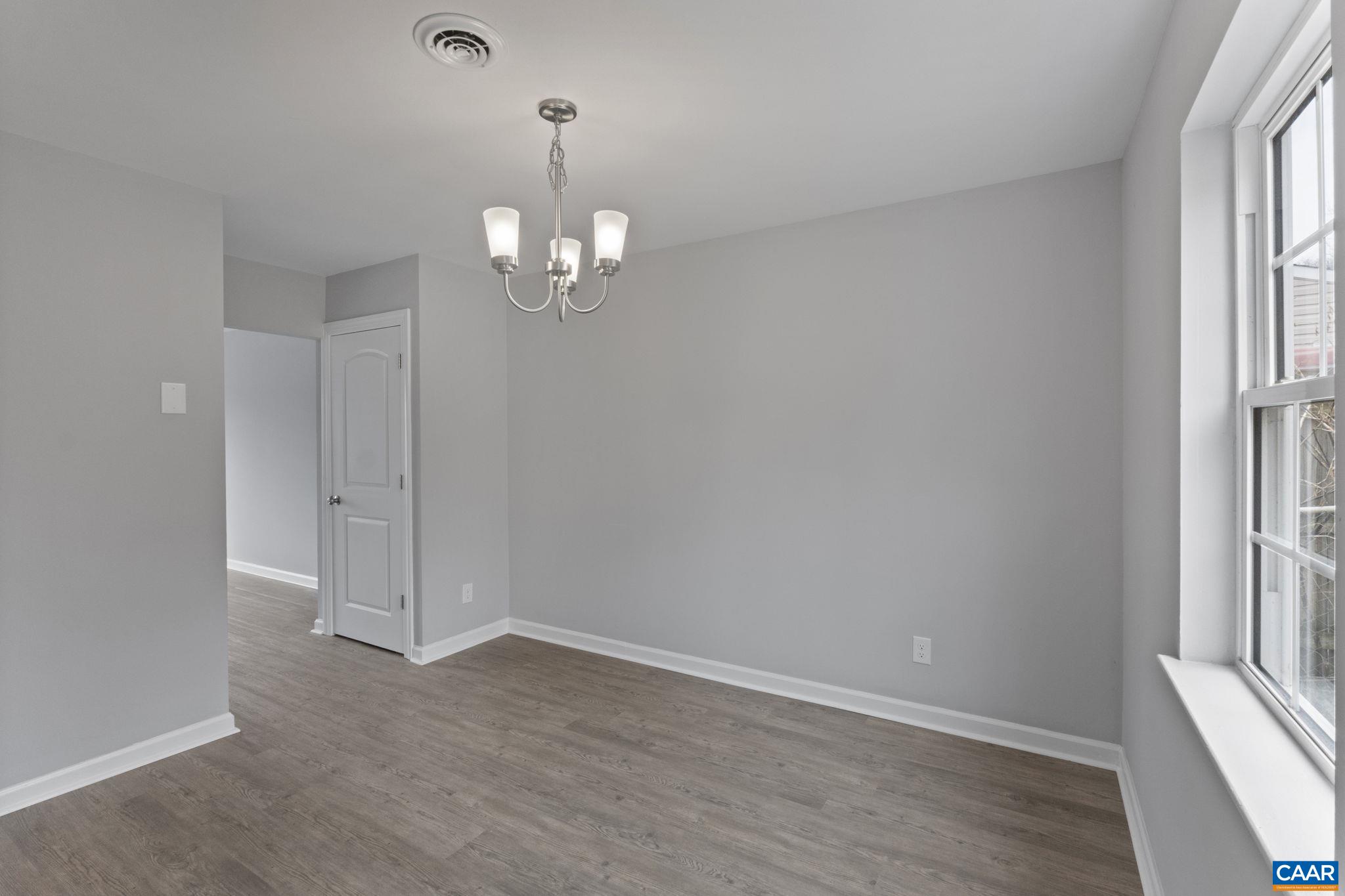 827 SAINT CLAIR AVE, CHARLOTTESVILLE, Virginia 22902, ,Residential,827 SAINT CLAIR AVE,674093 MLS # 674093