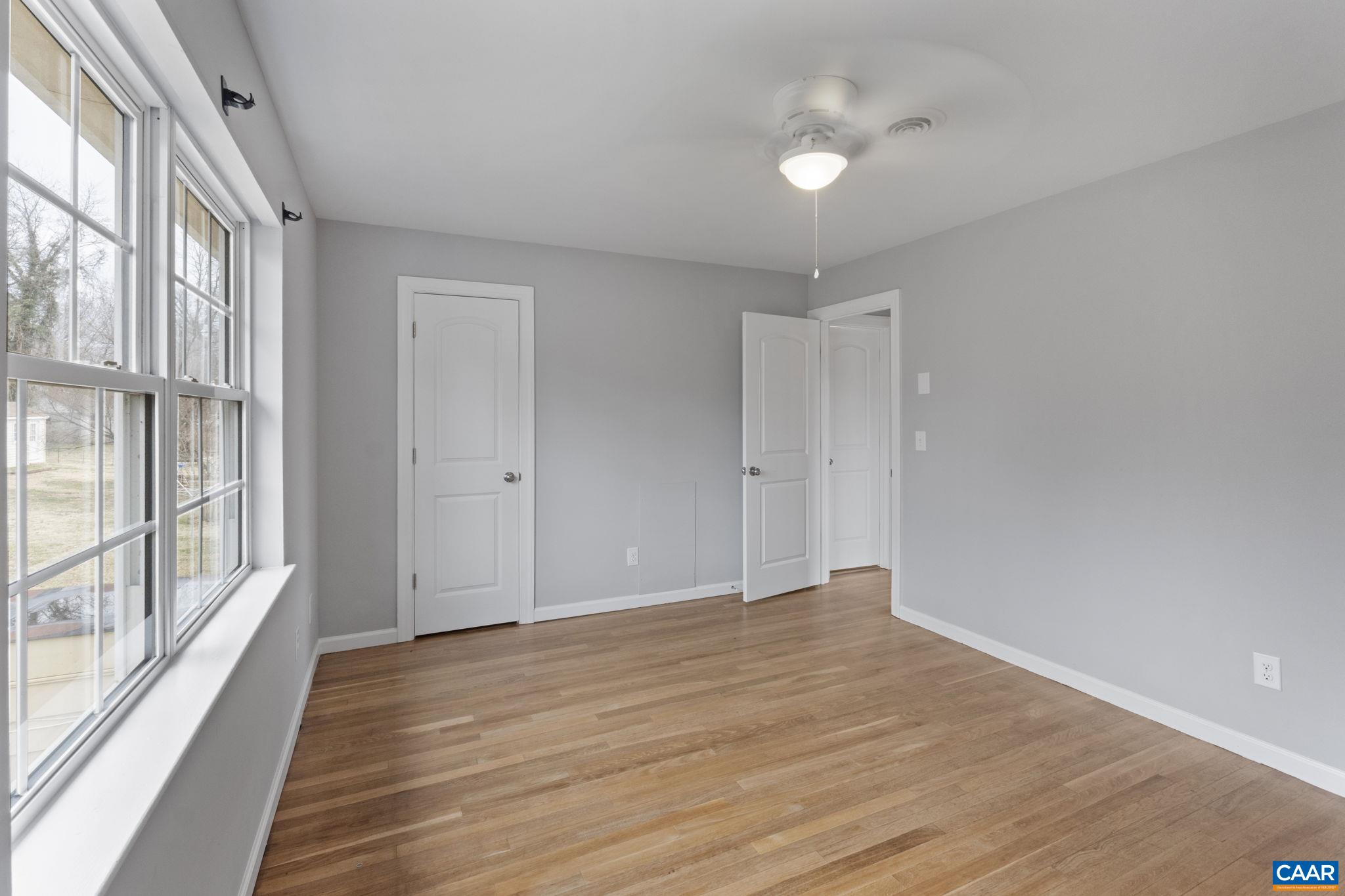 827 SAINT CLAIR AVE, CHARLOTTESVILLE, Virginia 22902, ,Residential,827 SAINT CLAIR AVE,674093 MLS # 674093