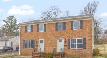 827 SAINT CLAIR AVE, CHARLOTTESVILLE, Virginia 22902, ,Residential,827 SAINT CLAIR AVE,674093 MLS # 674093