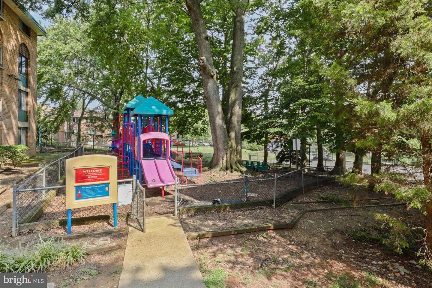 501 N ARMISTEAD ST #T2, ALEXANDRIA, Virginia 22312, 1 Bedroom Bedrooms, ,1 BathroomBathrooms,Residential,For sale,501 N ARMISTEAD ST #T2,VAAX2051604 MLS # VAAX2051604