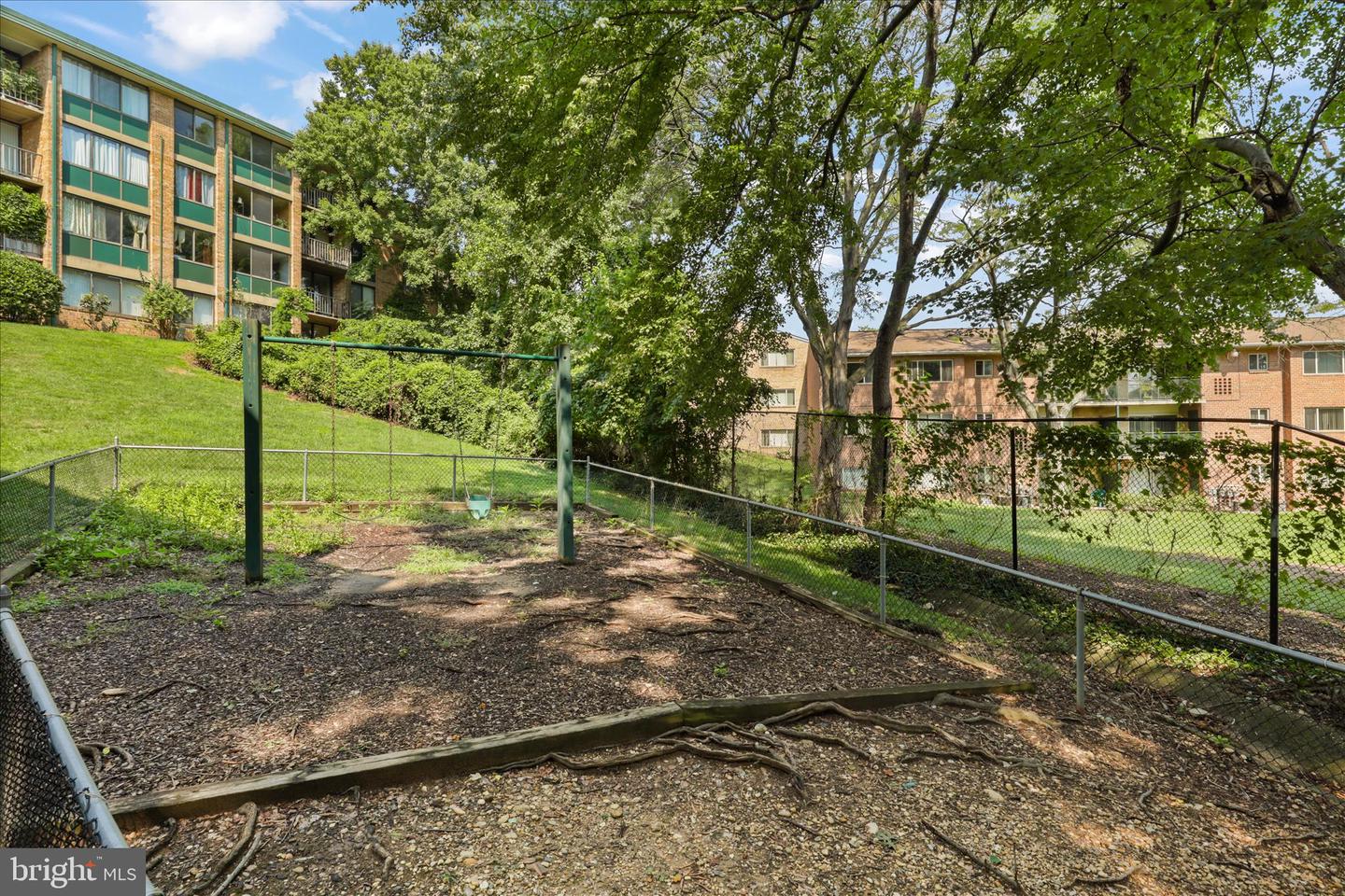 501 N ARMISTEAD ST #T2, ALEXANDRIA, Virginia 22312, 1 Bedroom Bedrooms, ,1 BathroomBathrooms,Residential,For sale,501 N ARMISTEAD ST #T2,VAAX2051604 MLS # VAAX2051604