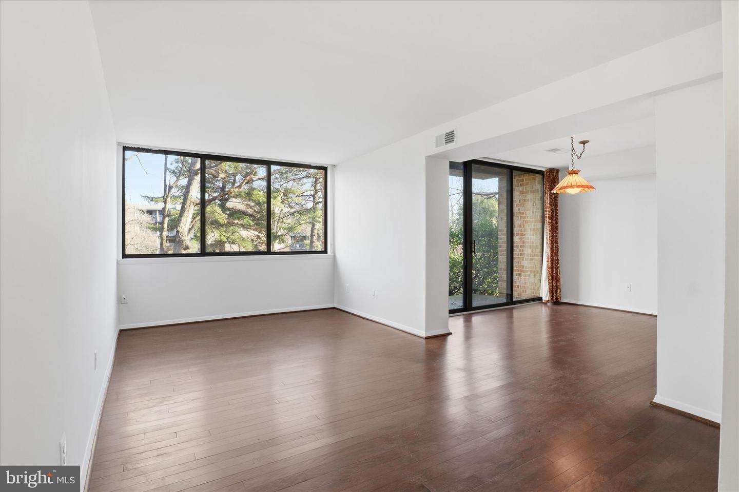 501 N ARMISTEAD ST #T2, ALEXANDRIA, Virginia 22312, 1 Bedroom Bedrooms, ,1 BathroomBathrooms,Residential,For sale,501 N ARMISTEAD ST #T2,VAAX2051604 MLS # VAAX2051604