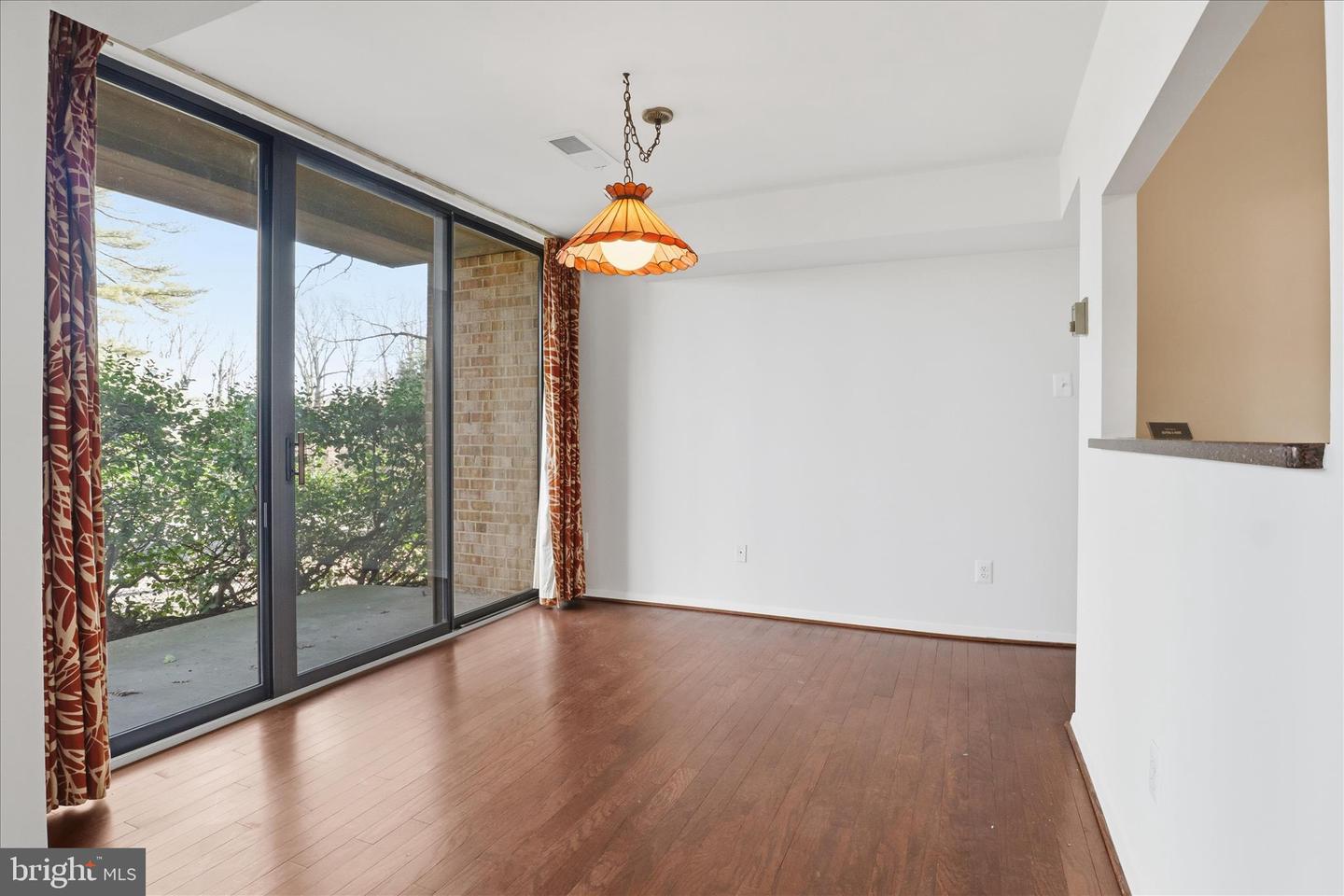 501 N ARMISTEAD ST #T2, ALEXANDRIA, Virginia 22312, 1 Bedroom Bedrooms, ,1 BathroomBathrooms,Residential,For sale,501 N ARMISTEAD ST #T2,VAAX2051604 MLS # VAAX2051604