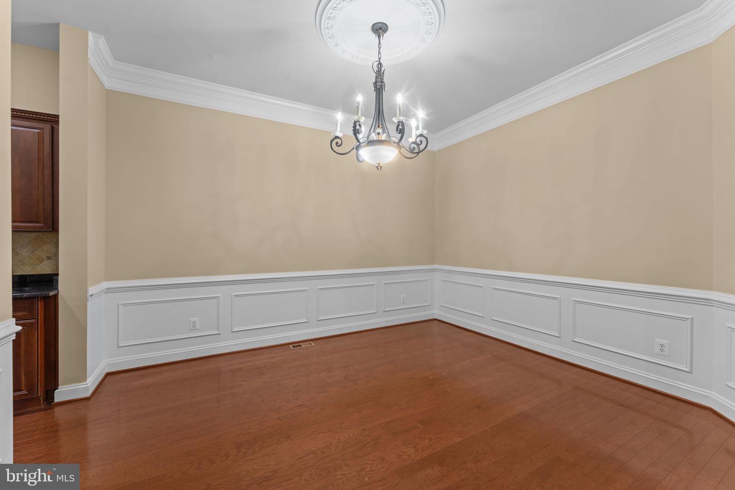 47672 PAULSEN SQ, STERLING, Virginia 20165, 5 Bedrooms Bedrooms, ,4 BathroomsBathrooms,Residential,For sale,47672 PAULSEN SQ,VALO2113326 MLS # VALO2113326