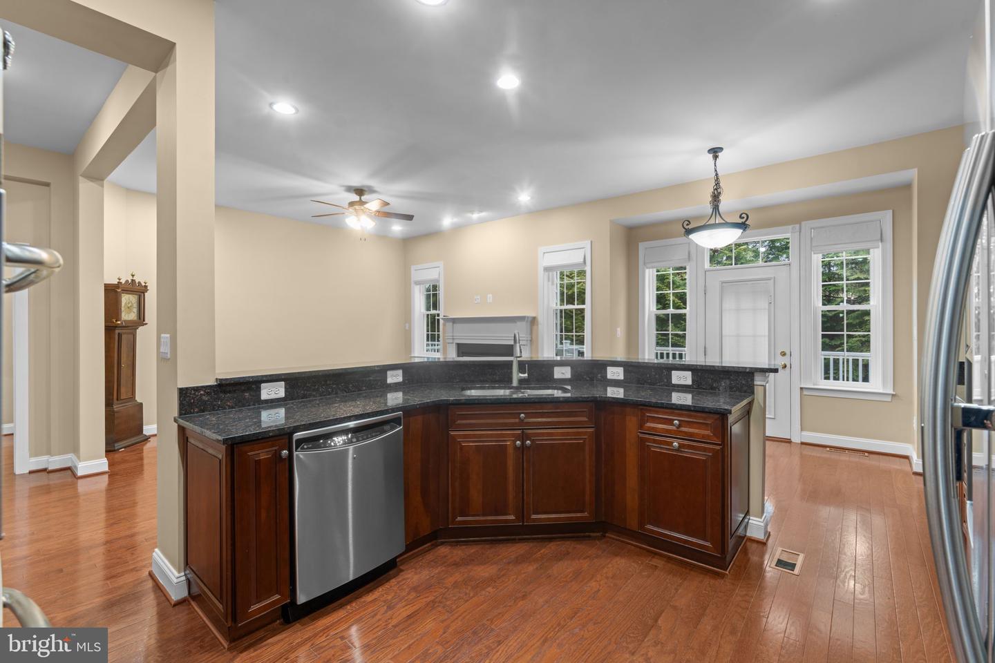 47672 PAULSEN SQ, STERLING, Virginia 20165, 5 Bedrooms Bedrooms, ,4 BathroomsBathrooms,Residential,For sale,47672 PAULSEN SQ,VALO2113326 MLS # VALO2113326