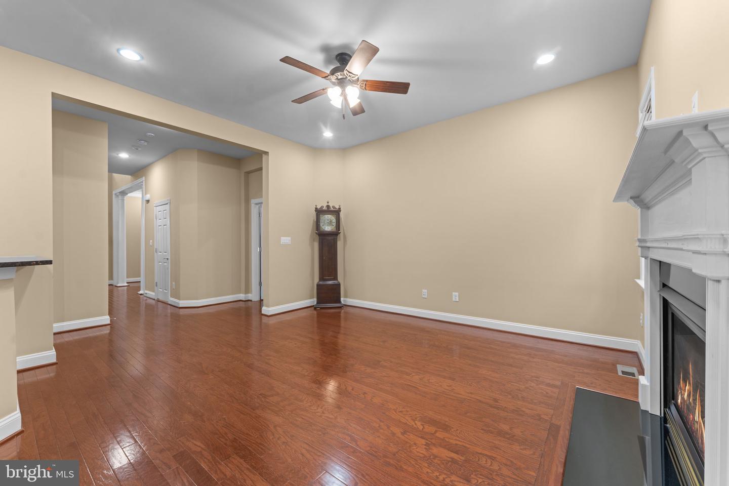 47672 PAULSEN SQ, STERLING, Virginia 20165, 5 Bedrooms Bedrooms, ,4 BathroomsBathrooms,Residential,For sale,47672 PAULSEN SQ,VALO2113326 MLS # VALO2113326