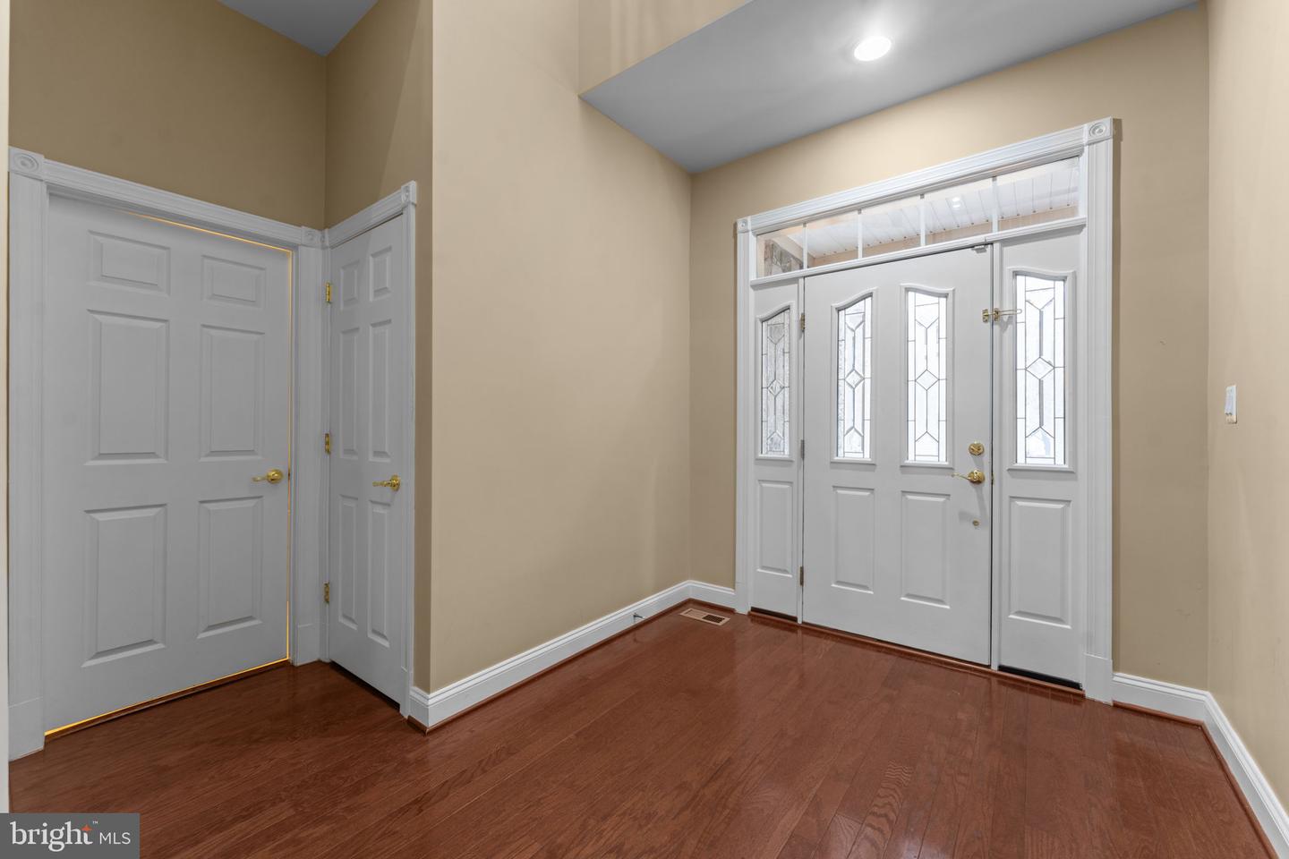 47672 PAULSEN SQ, STERLING, Virginia 20165, 5 Bedrooms Bedrooms, ,4 BathroomsBathrooms,Residential,For sale,47672 PAULSEN SQ,VALO2113326 MLS # VALO2113326