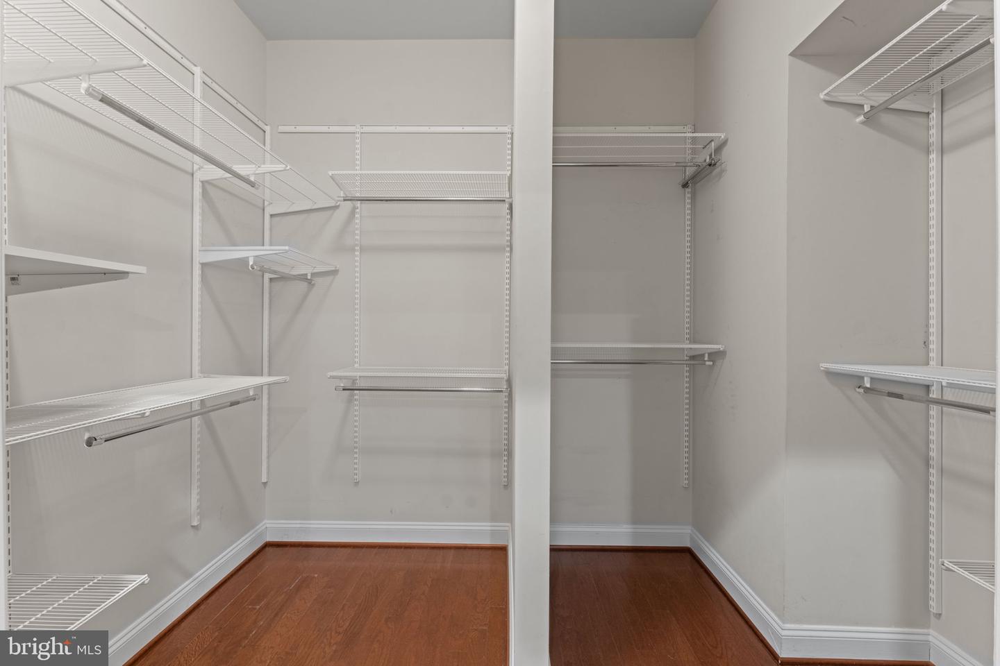 47672 PAULSEN SQ, STERLING, Virginia 20165, 5 Bedrooms Bedrooms, ,4 BathroomsBathrooms,Residential,For sale,47672 PAULSEN SQ,VALO2113326 MLS # VALO2113326