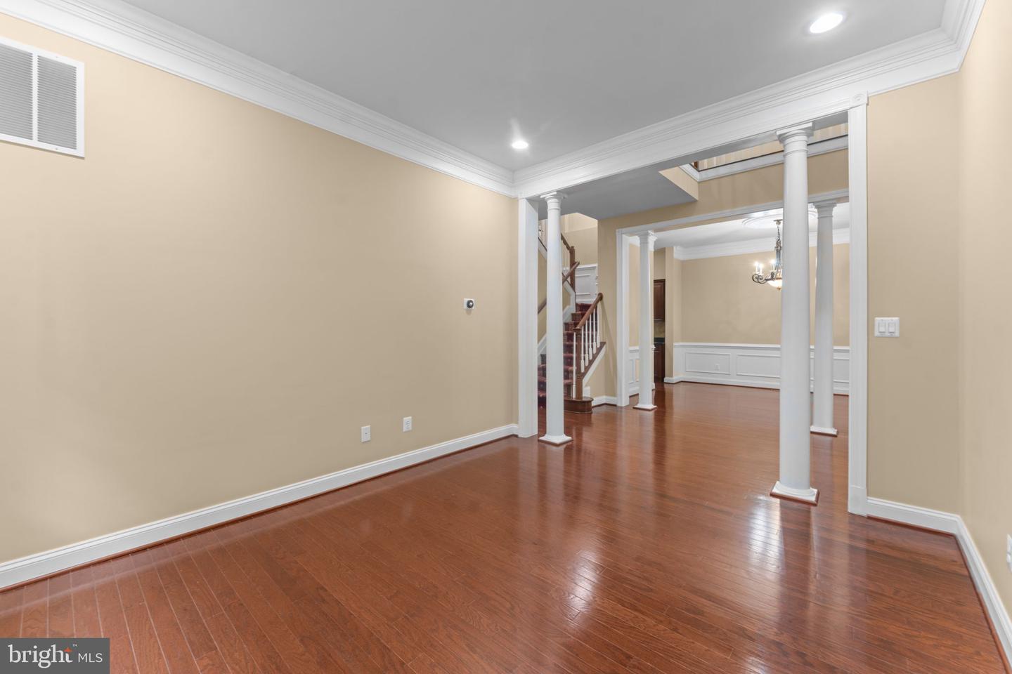 47672 PAULSEN SQ, STERLING, Virginia 20165, 5 Bedrooms Bedrooms, ,4 BathroomsBathrooms,Residential,For sale,47672 PAULSEN SQ,VALO2113326 MLS # VALO2113326