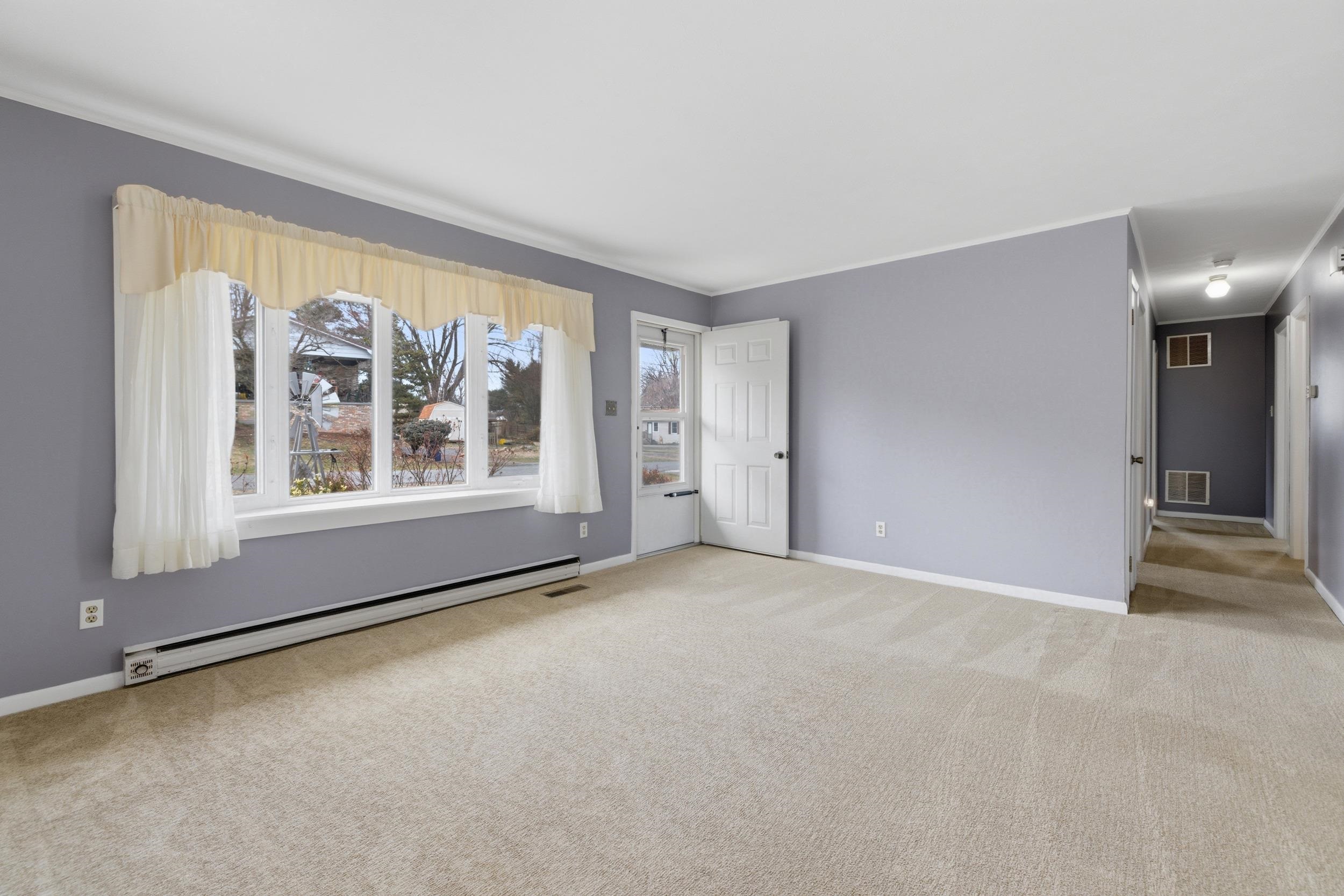 197 S C ST, TIMBERVILLE, Virginia 22853, 3 Bedrooms Bedrooms, ,2 BathroomsBathrooms,Residential,197 S C ST,674085 MLS # 674085