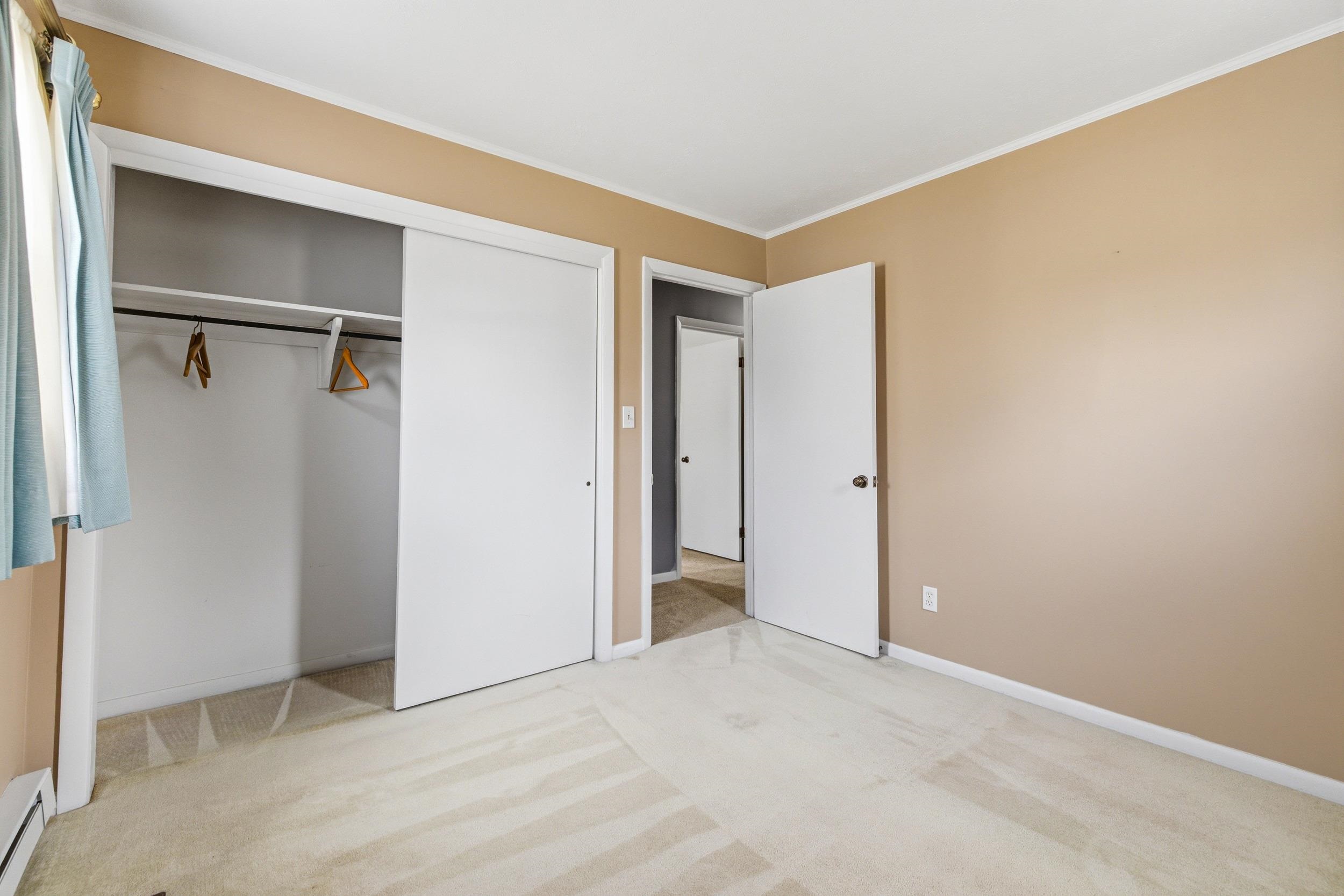 197 S C ST, TIMBERVILLE, Virginia 22853, 3 Bedrooms Bedrooms, ,2 BathroomsBathrooms,Residential,197 S C ST,674085 MLS # 674085