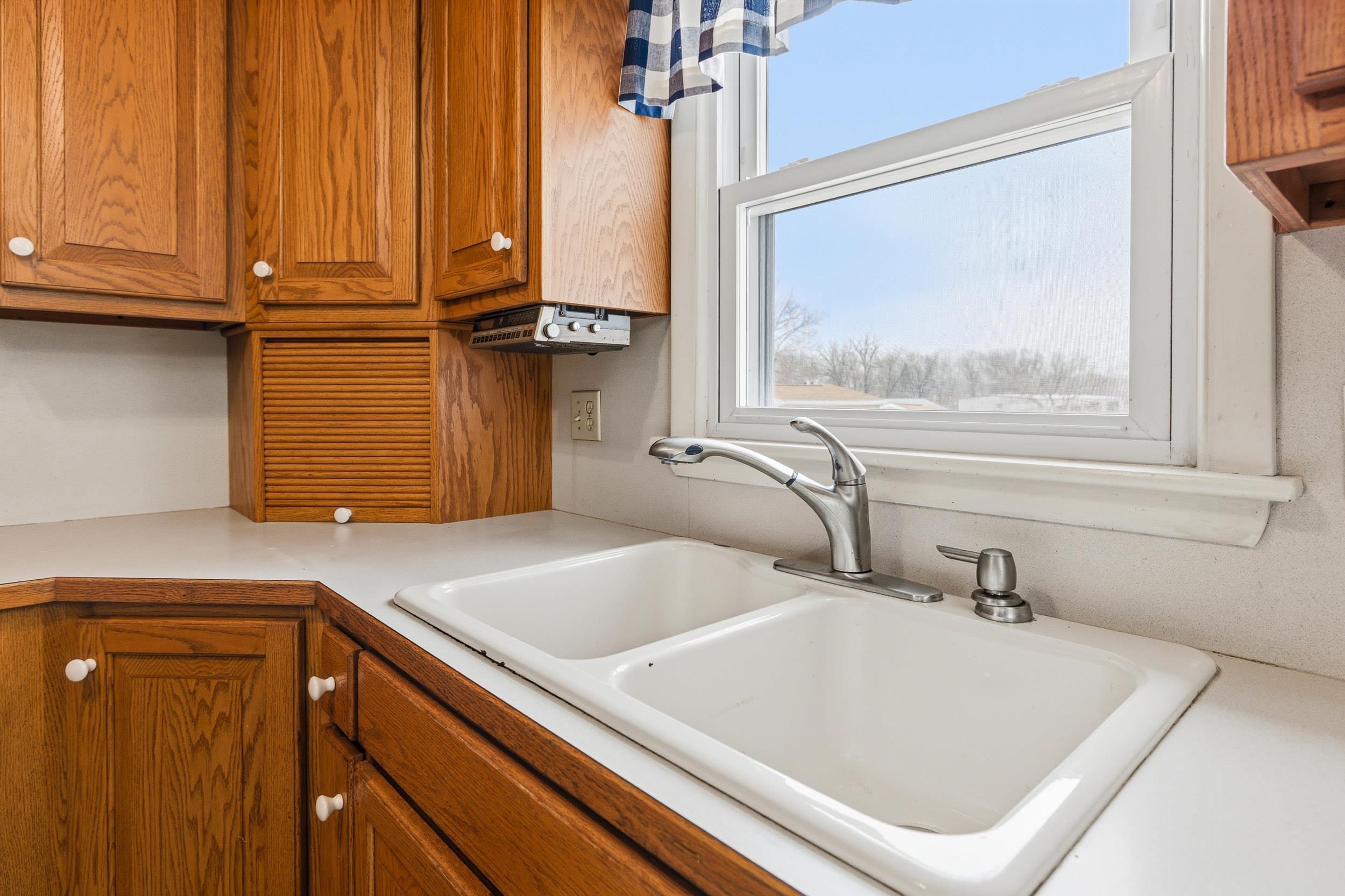 197 S C ST, TIMBERVILLE, Virginia 22853, 3 Bedrooms Bedrooms, ,2 BathroomsBathrooms,Residential,197 S C ST,674085 MLS # 674085