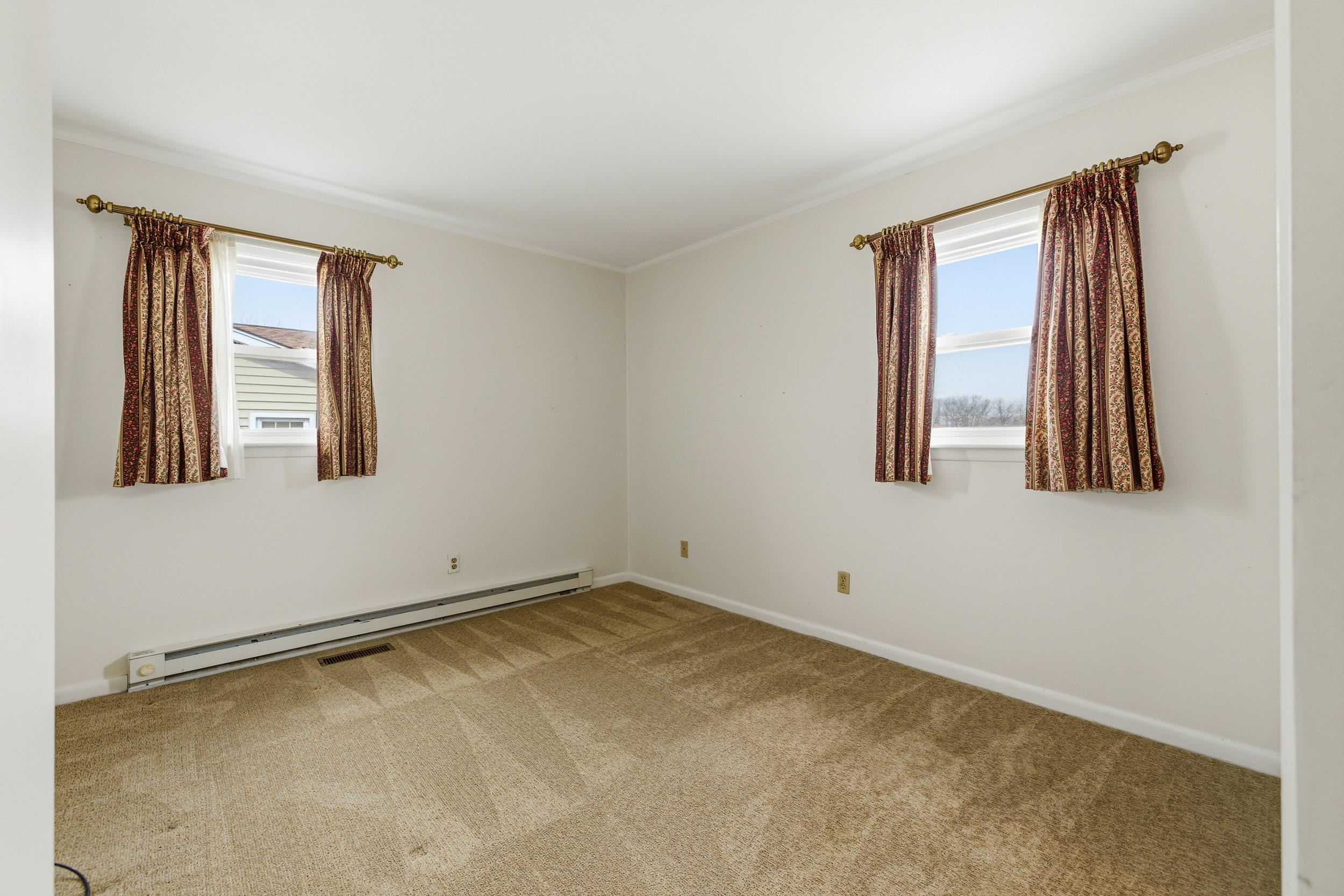 197 S C ST, TIMBERVILLE, Virginia 22853, 3 Bedrooms Bedrooms, ,2 BathroomsBathrooms,Residential,197 S C ST,674085 MLS # 674085