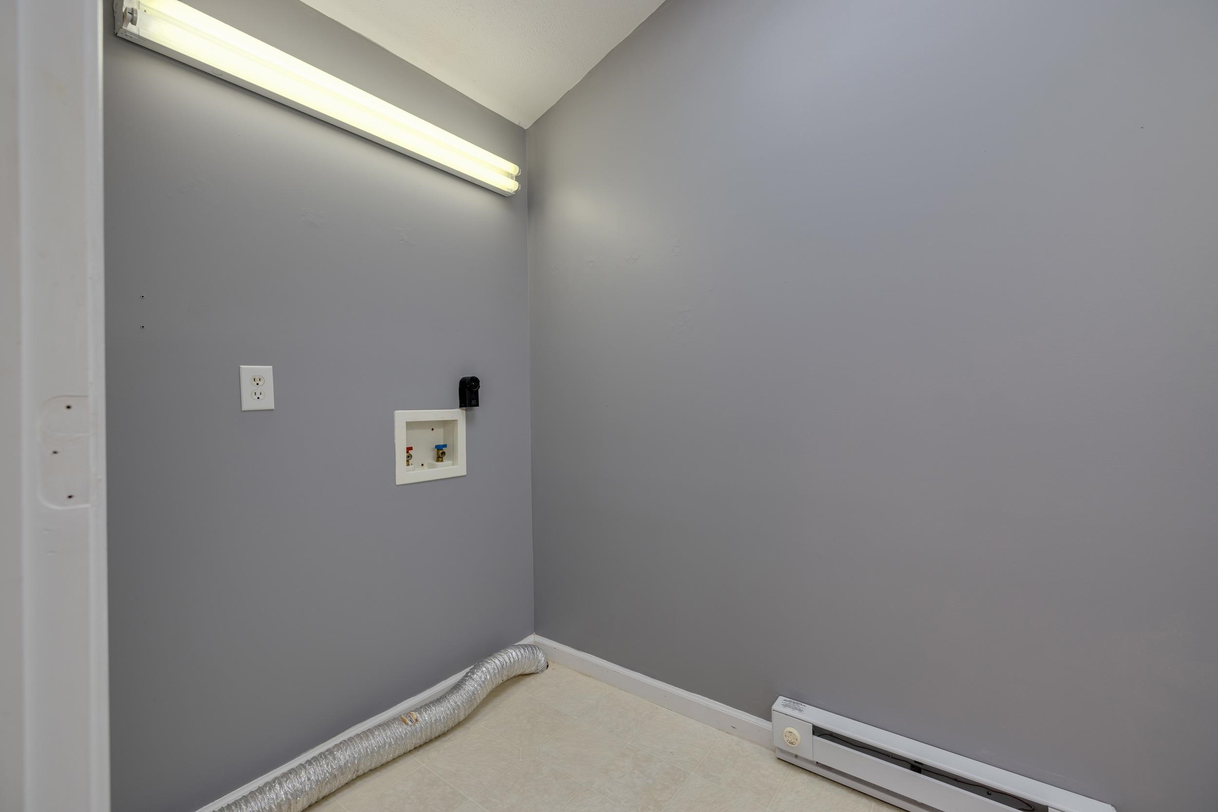 197 S C ST, TIMBERVILLE, Virginia 22853, 3 Bedrooms Bedrooms, ,2 BathroomsBathrooms,Residential,197 S C ST,674085 MLS # 674085