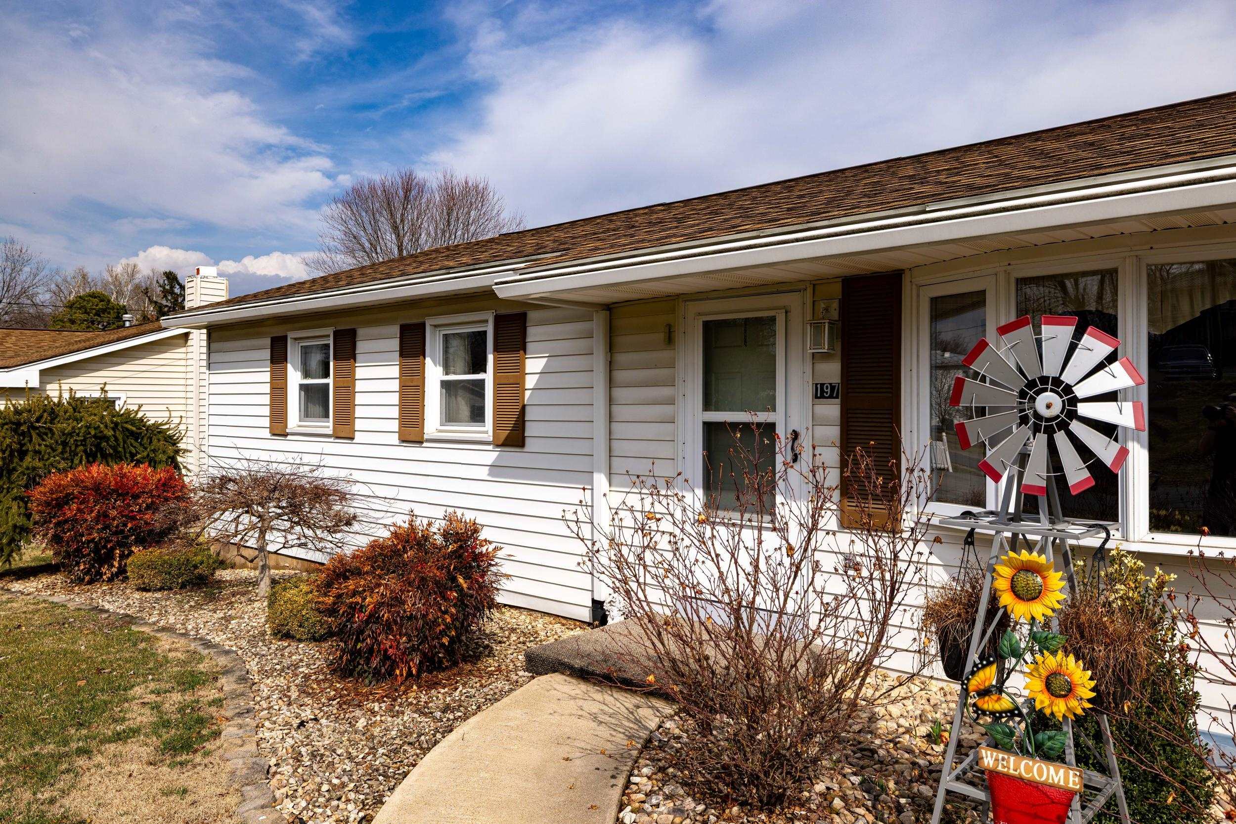 197 S C ST, TIMBERVILLE, Virginia 22853, 3 Bedrooms Bedrooms, ,2 BathroomsBathrooms,Residential,197 S C ST,674085 MLS # 674085