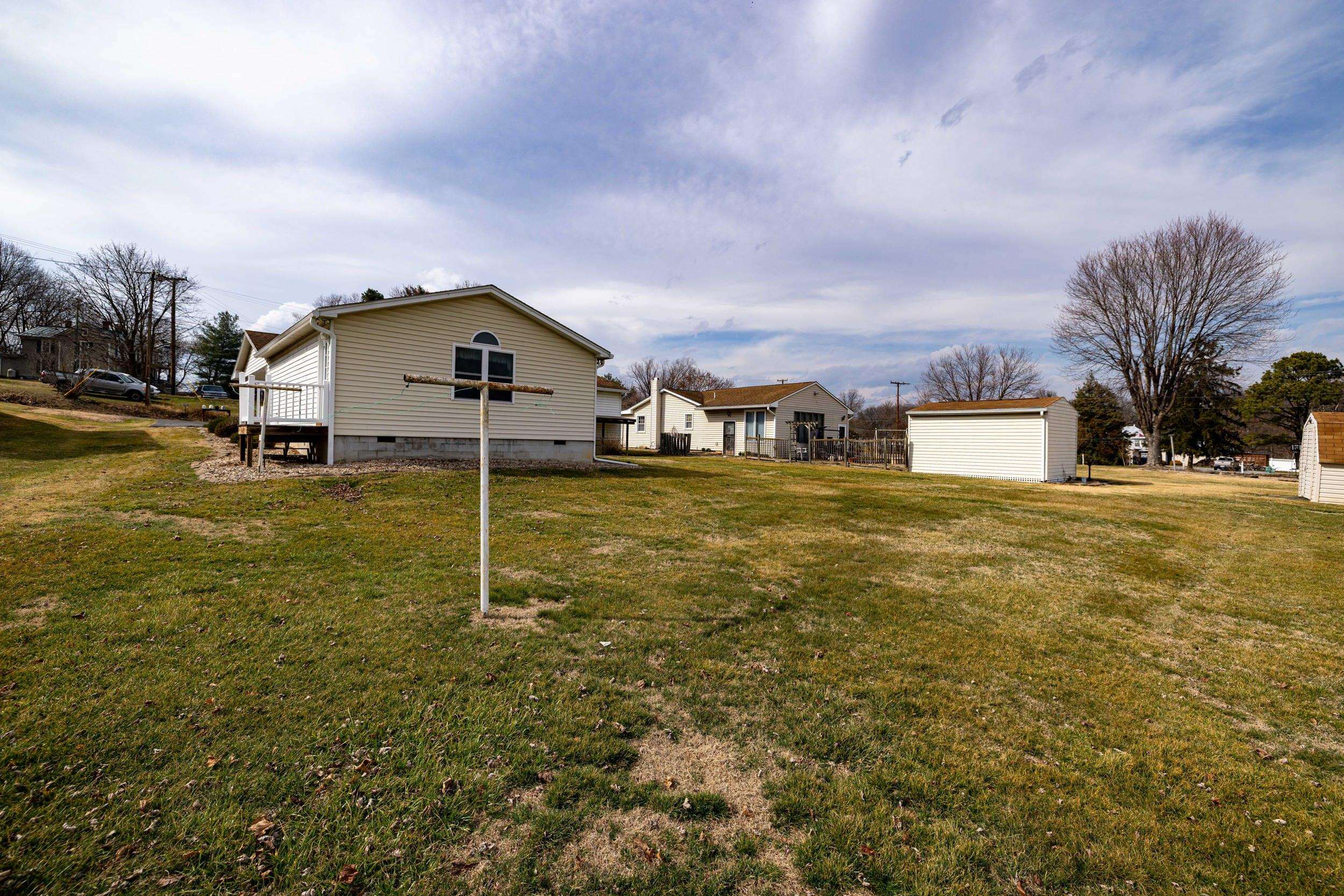 197 S C ST, TIMBERVILLE, Virginia 22853, 3 Bedrooms Bedrooms, ,2 BathroomsBathrooms,Residential,197 S C ST,674085 MLS # 674085