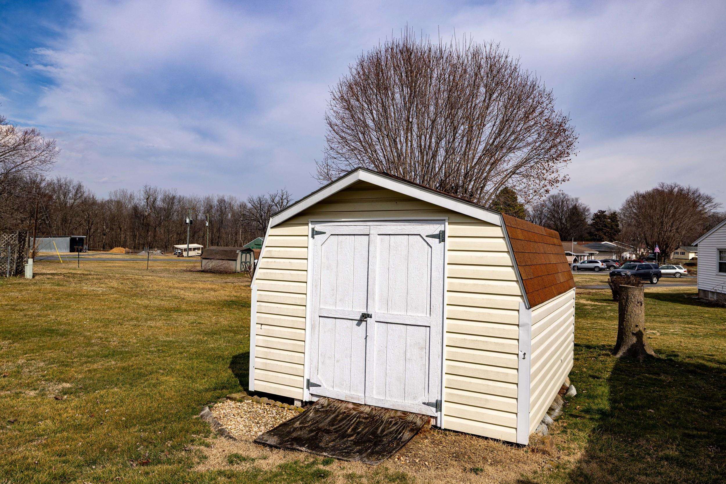 197 S C ST, TIMBERVILLE, Virginia 22853, 3 Bedrooms Bedrooms, ,2 BathroomsBathrooms,Residential,197 S C ST,674085 MLS # 674085