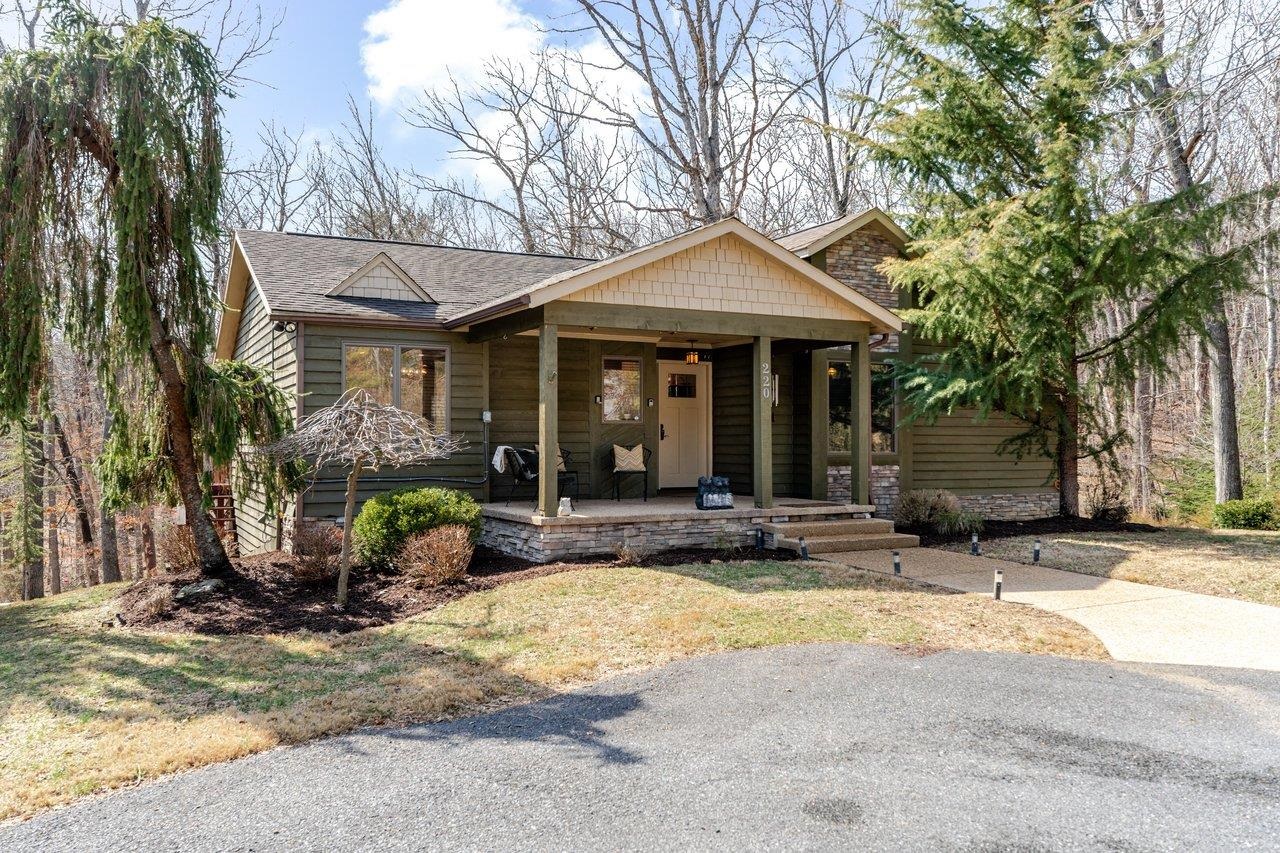 220 MARTIN LN, MCGAHEYSVILLE, Virginia 22840, 3 Bedrooms Bedrooms, ,2 BathroomsBathrooms,Residential,220 MARTIN LN,674088 MLS # 674088