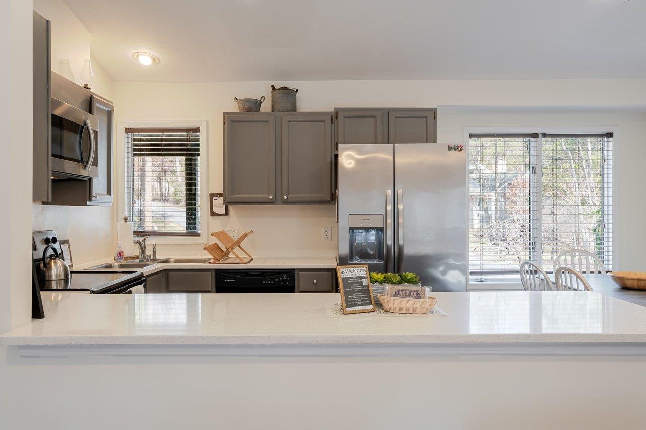 220 MARTIN LN, MCGAHEYSVILLE, Virginia 22840, 3 Bedrooms Bedrooms, ,2 BathroomsBathrooms,Residential,220 MARTIN LN,674088 MLS # 674088