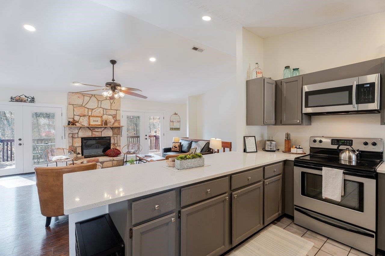 220 MARTIN LN, MCGAHEYSVILLE, Virginia 22840, 3 Bedrooms Bedrooms, ,2 BathroomsBathrooms,Residential,220 MARTIN LN,674088 MLS # 674088