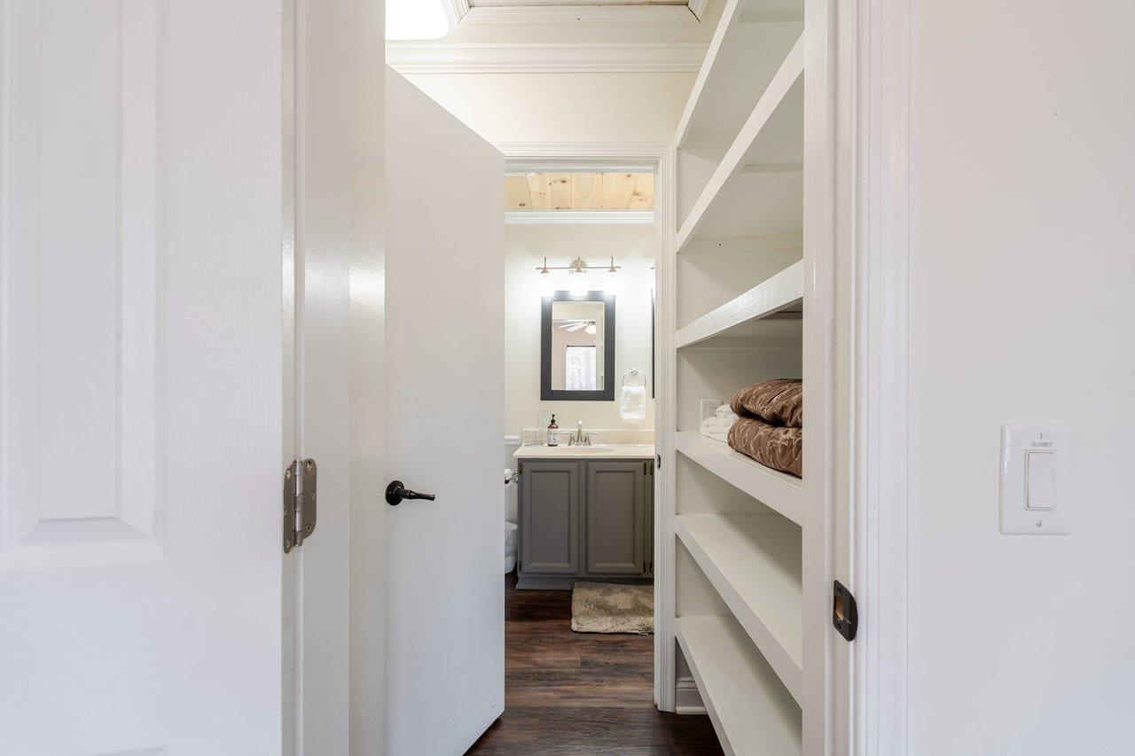 220 MARTIN LN, MCGAHEYSVILLE, Virginia 22840, 3 Bedrooms Bedrooms, ,2 BathroomsBathrooms,Residential,220 MARTIN LN,674088 MLS # 674088