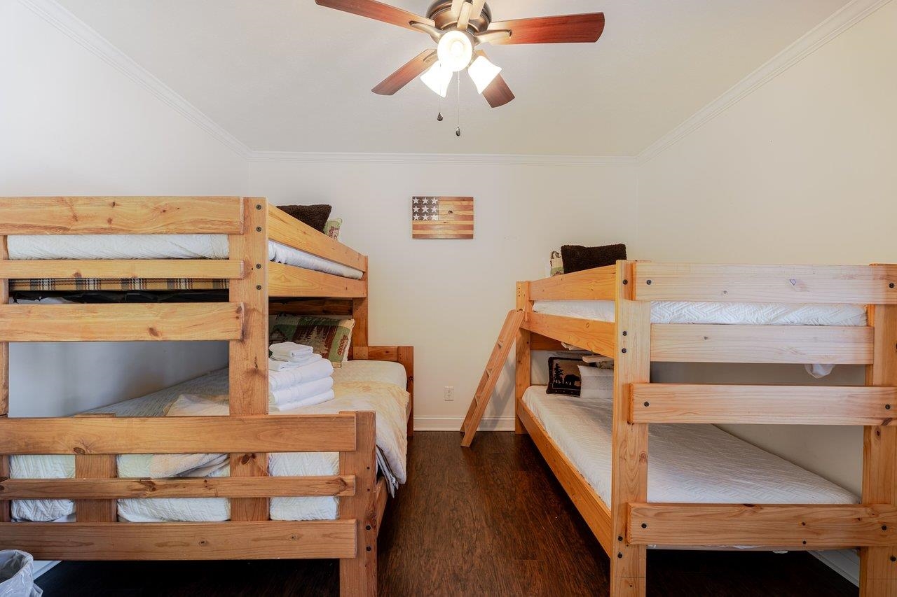 220 MARTIN LN, MCGAHEYSVILLE, Virginia 22840, 3 Bedrooms Bedrooms, ,2 BathroomsBathrooms,Residential,220 MARTIN LN,674088 MLS # 674088