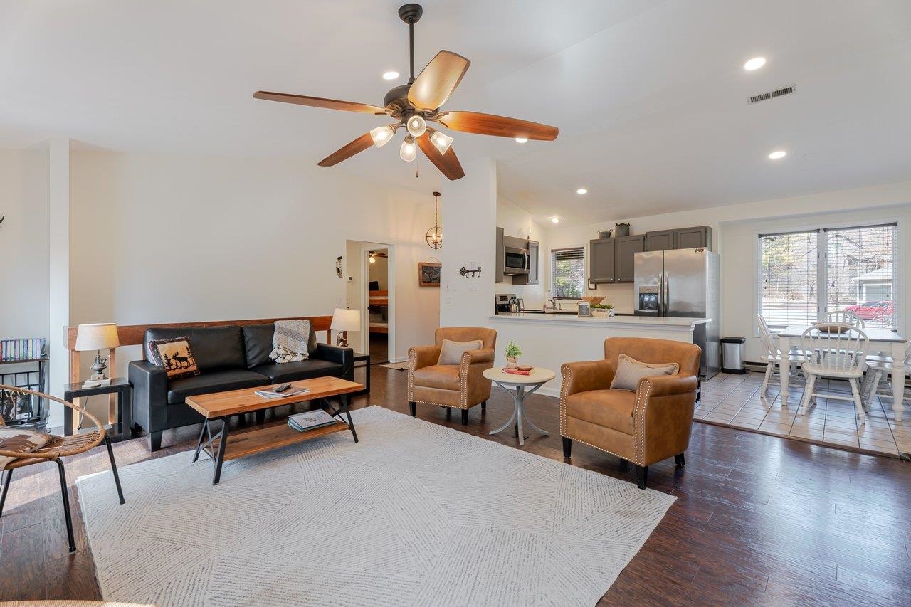 220 MARTIN LN, MCGAHEYSVILLE, Virginia 22840, 3 Bedrooms Bedrooms, ,2 BathroomsBathrooms,Residential,220 MARTIN LN,674088 MLS # 674088