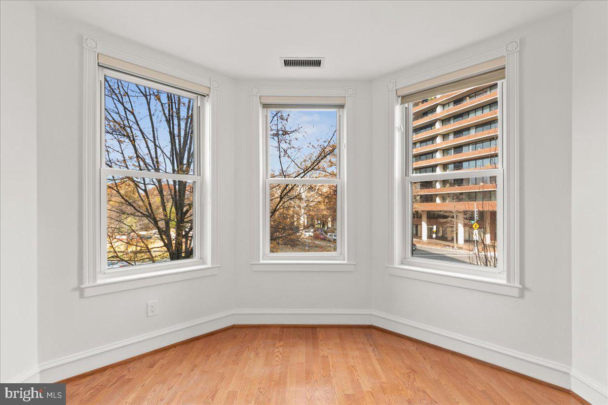 2600 PENNSYLVANIA AVE NW #2D, WASHINGTON, District Of Columbia 20037, 2 Bedrooms Bedrooms, ,2 BathroomsBathrooms,Residential,For sale,2600 PENNSYLVANIA AVE NW #2D,DCDC2243632 MLS # DCDC2243632