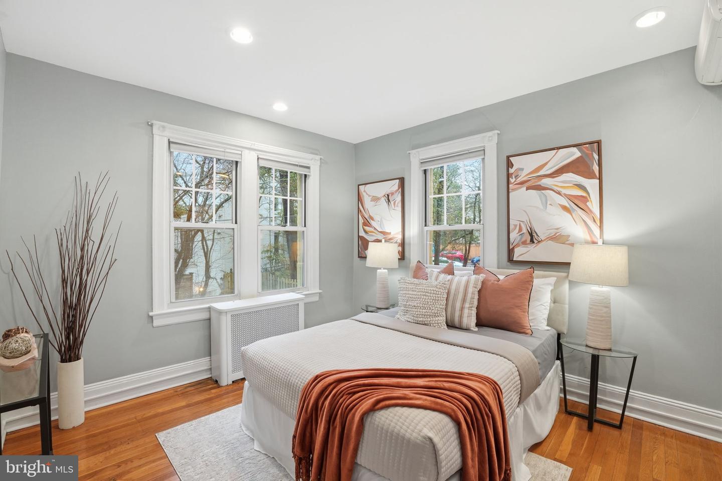 5112 CONNECTICUT AVE NW #204, WASHINGTON, District Of Columbia 20008, 2 Bedrooms Bedrooms, ,1 BathroomBathrooms,Residential,For sale,5112 CONNECTICUT AVE NW #204,DCDC2245192 MLS # DCDC2245192