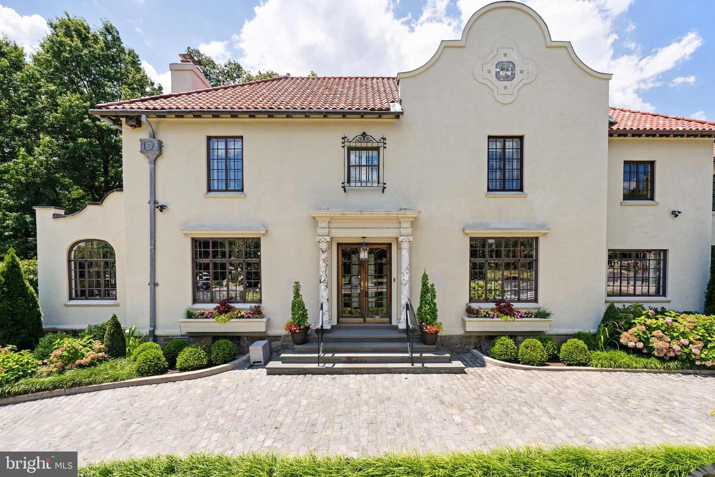 3400 MASSACHUSETTS AVE NW, WASHINGTON, District Of Columbia 20007, 7 Bedrooms Bedrooms, ,9 BathroomsBathrooms,Residential,For sale,3400 MASSACHUSETTS AVE NW,DCDC2246924 MLS # DCDC2246924