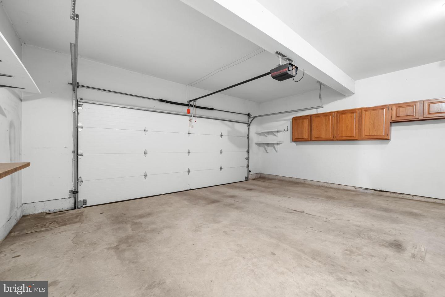 3402 WALNUT HILL CT, FALLS CHURCH, Virginia 22042, 3 Bedrooms Bedrooms, 10 Rooms Rooms,4 BathroomsBathrooms,Residential,For sale,3402 WALNUT HILL CT,VAFX2292254 MLS # VAFX2292254