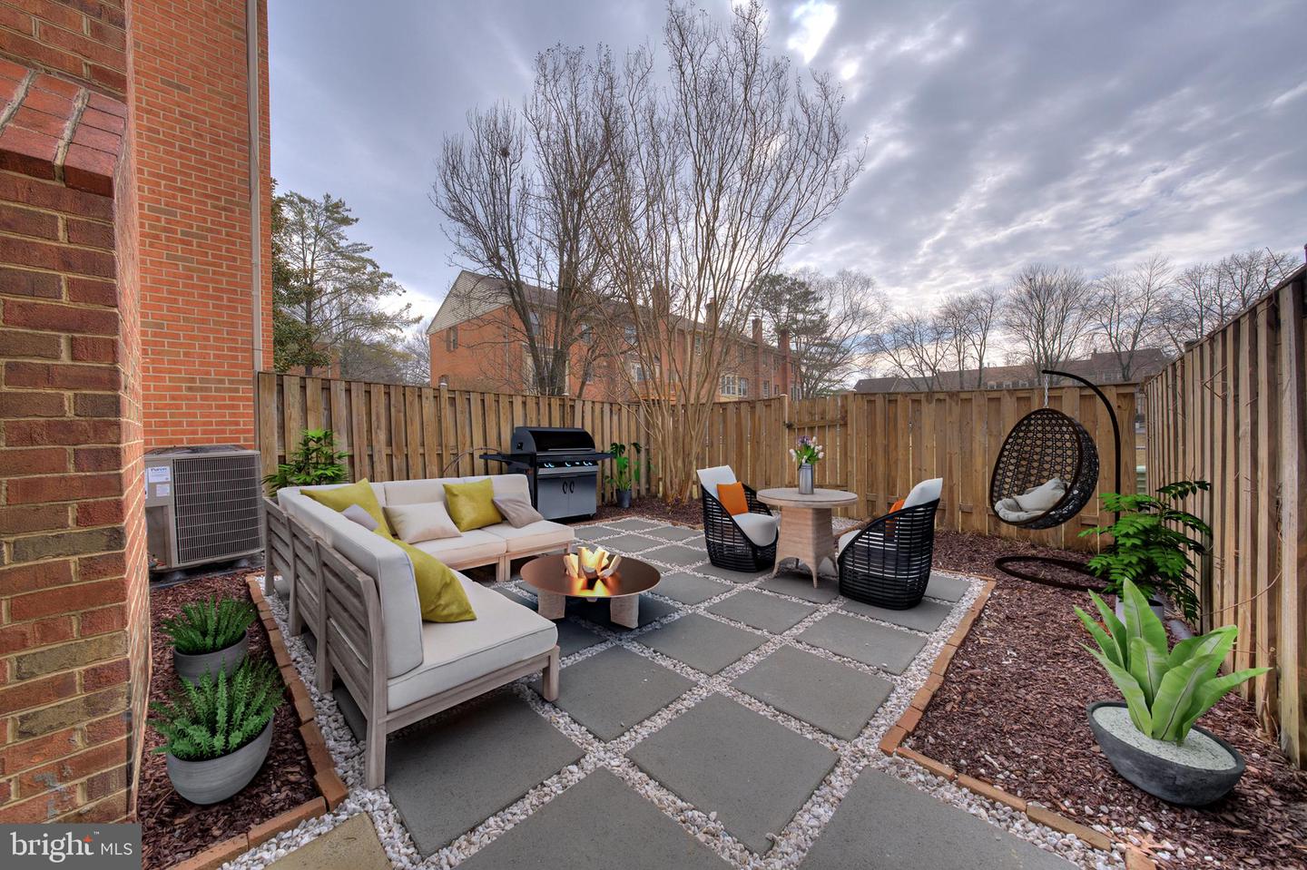 3154 STRATFORD CT, OAKTON, Virginia 22124, 3 Bedrooms Bedrooms, ,3 BathroomsBathrooms,Residential,For sale,3154 STRATFORD CT,VAFX2293182 MLS # VAFX2293182