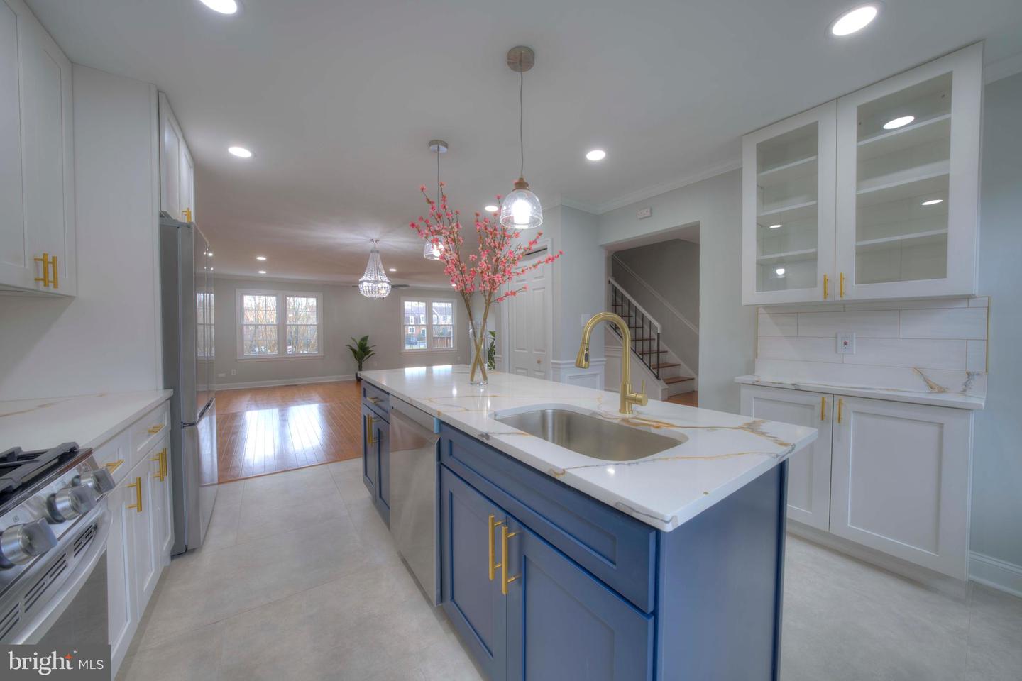 3154 STRATFORD CT, OAKTON, Virginia 22124, 3 Bedrooms Bedrooms, ,3 BathroomsBathrooms,Residential,For sale,3154 STRATFORD CT,VAFX2293182 MLS # VAFX2293182