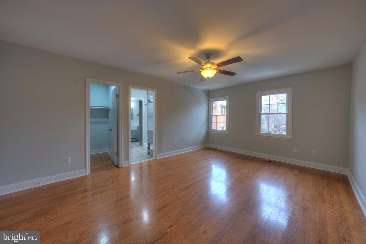 3154 STRATFORD CT, OAKTON, Virginia 22124, 3 Bedrooms Bedrooms, ,3 BathroomsBathrooms,Residential,For sale,3154 STRATFORD CT,VAFX2293182 MLS # VAFX2293182