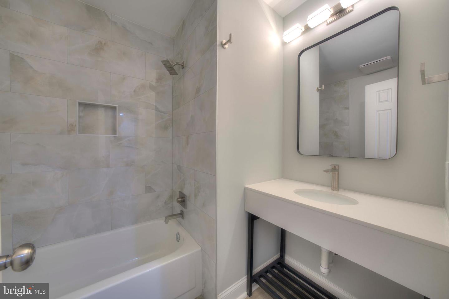 3154 STRATFORD CT, OAKTON, Virginia 22124, 3 Bedrooms Bedrooms, ,3 BathroomsBathrooms,Residential,For sale,3154 STRATFORD CT,VAFX2293182 MLS # VAFX2293182