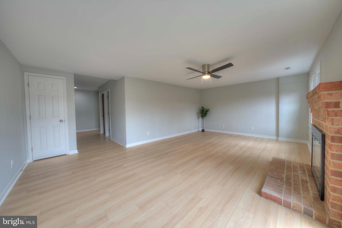 3154 STRATFORD CT, OAKTON, Virginia 22124, 3 Bedrooms Bedrooms, ,3 BathroomsBathrooms,Residential,For sale,3154 STRATFORD CT,VAFX2293182 MLS # VAFX2293182