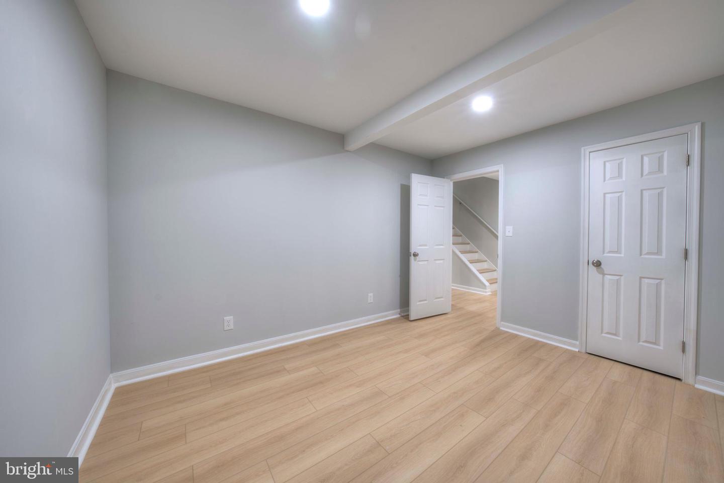 3154 STRATFORD CT, OAKTON, Virginia 22124, 3 Bedrooms Bedrooms, ,3 BathroomsBathrooms,Residential,For sale,3154 STRATFORD CT,VAFX2293182 MLS # VAFX2293182