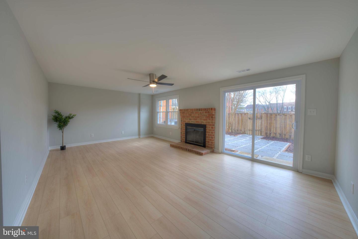 3154 STRATFORD CT, OAKTON, Virginia 22124, 3 Bedrooms Bedrooms, ,3 BathroomsBathrooms,Residential,For sale,3154 STRATFORD CT,VAFX2293182 MLS # VAFX2293182