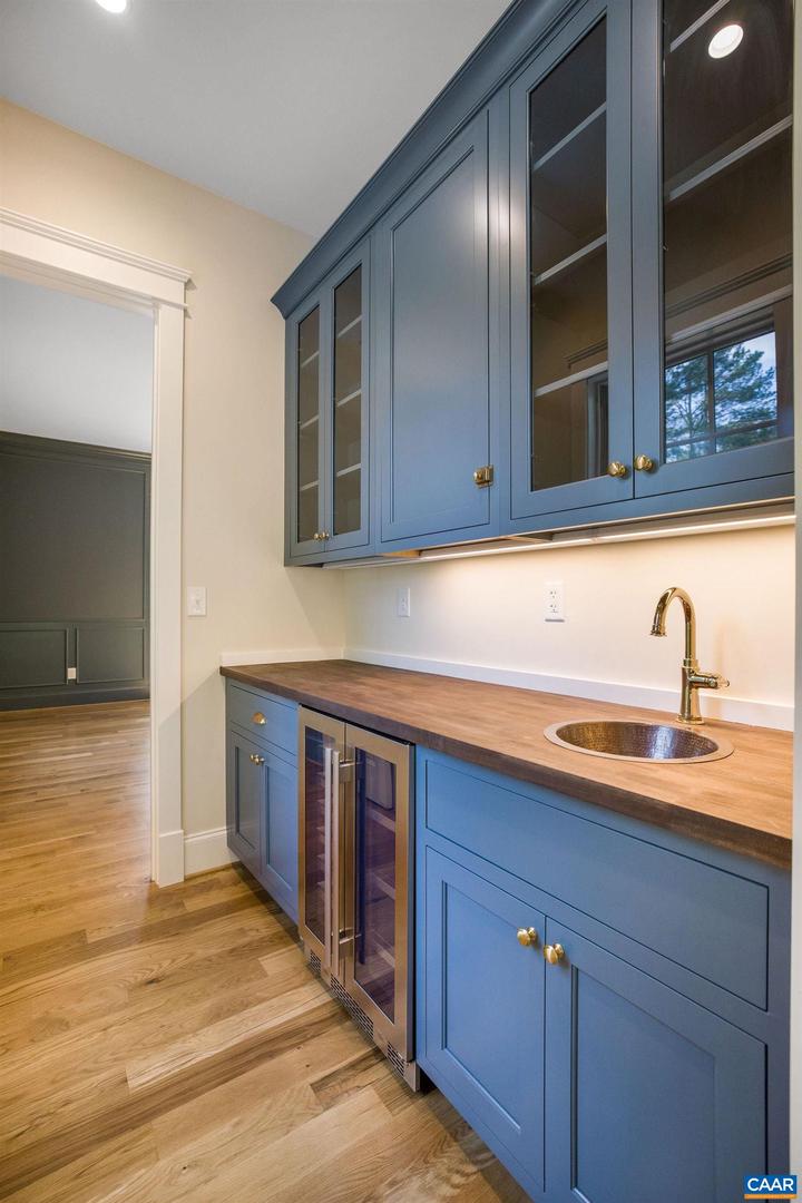 3.12 ACRES TBB GARTH RD, CHARLOTTESVILLE, Virginia 22901, 5 Bedrooms Bedrooms, ,4 BathroomsBathrooms,Residential,For sale,3.12 ACRES TBB GARTH RD,673922 MLS # 673922