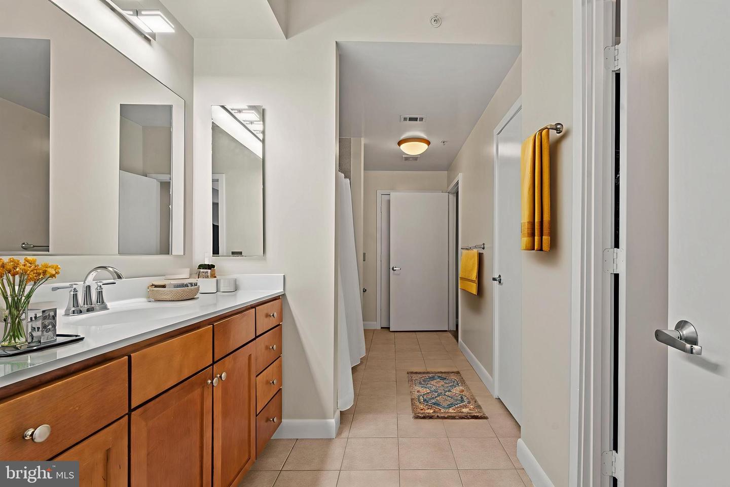 400 MASSACHUSETTS AVE NW #421, WASHINGTON, District Of Columbia 20001, 1 Bedroom Bedrooms, ,1 BathroomBathrooms,Residential,For sale,400 MASSACHUSETTS AVE NW #421,DCDC2248934 MLS # DCDC2248934