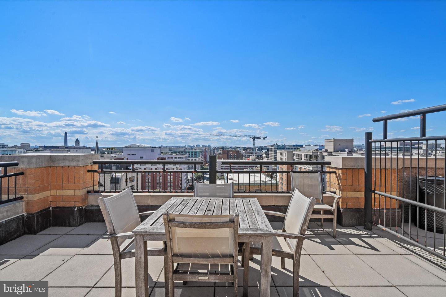 400 MASSACHUSETTS AVE NW #421, WASHINGTON, District Of Columbia 20001, 1 Bedroom Bedrooms, ,1 BathroomBathrooms,Residential,For sale,400 MASSACHUSETTS AVE NW #421,DCDC2248934 MLS # DCDC2248934