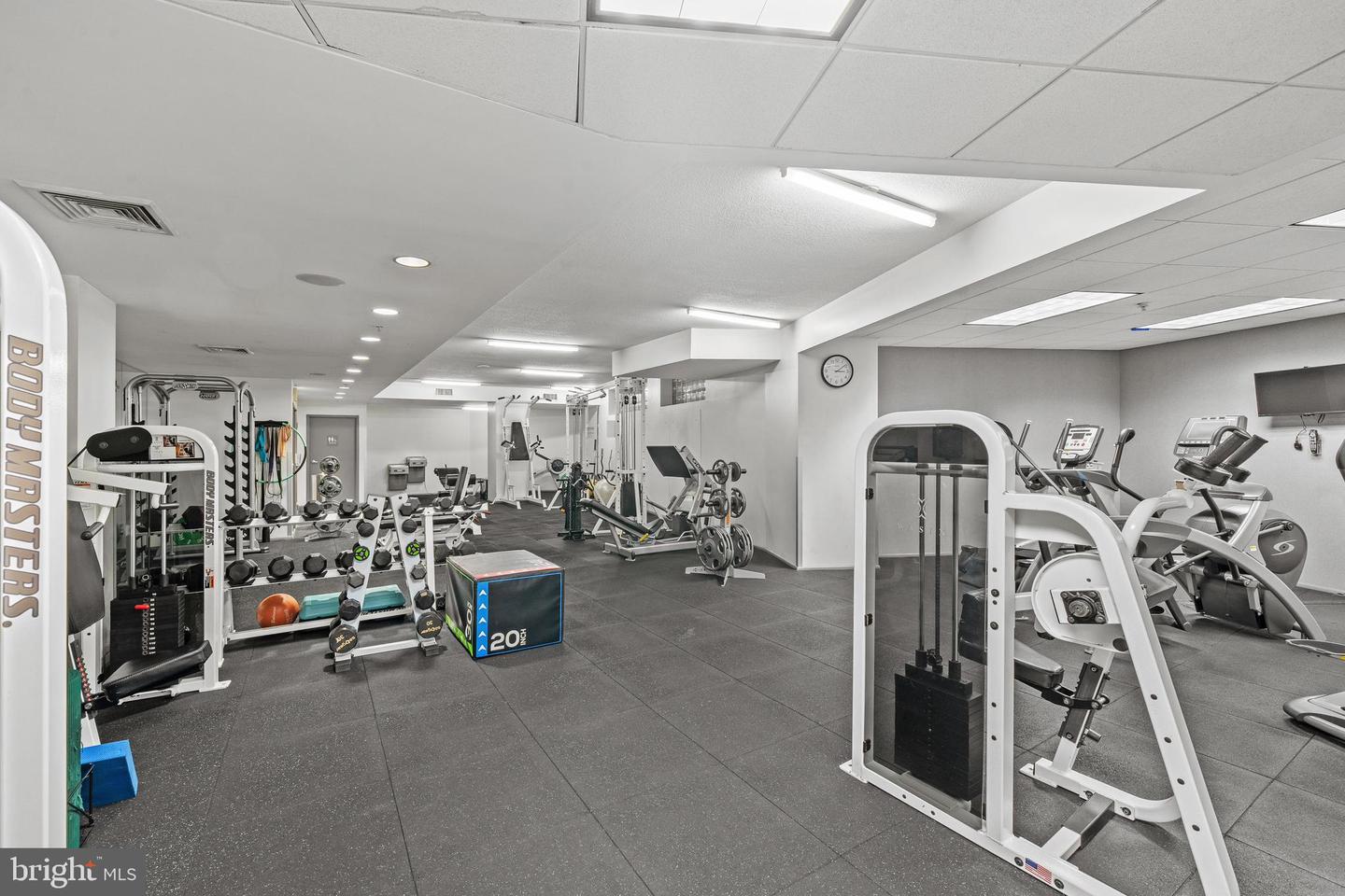 400 MASSACHUSETTS AVE NW #421, WASHINGTON, District Of Columbia 20001, 1 Bedroom Bedrooms, ,1 BathroomBathrooms,Residential,For sale,400 MASSACHUSETTS AVE NW #421,DCDC2248934 MLS # DCDC2248934