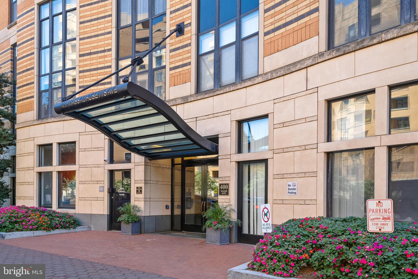 400 MASSACHUSETTS AVE NW #421, WASHINGTON, District Of Columbia 20001, 1 Bedroom Bedrooms, ,1 BathroomBathrooms,Residential,For sale,400 MASSACHUSETTS AVE NW #421,DCDC2248934 MLS # DCDC2248934