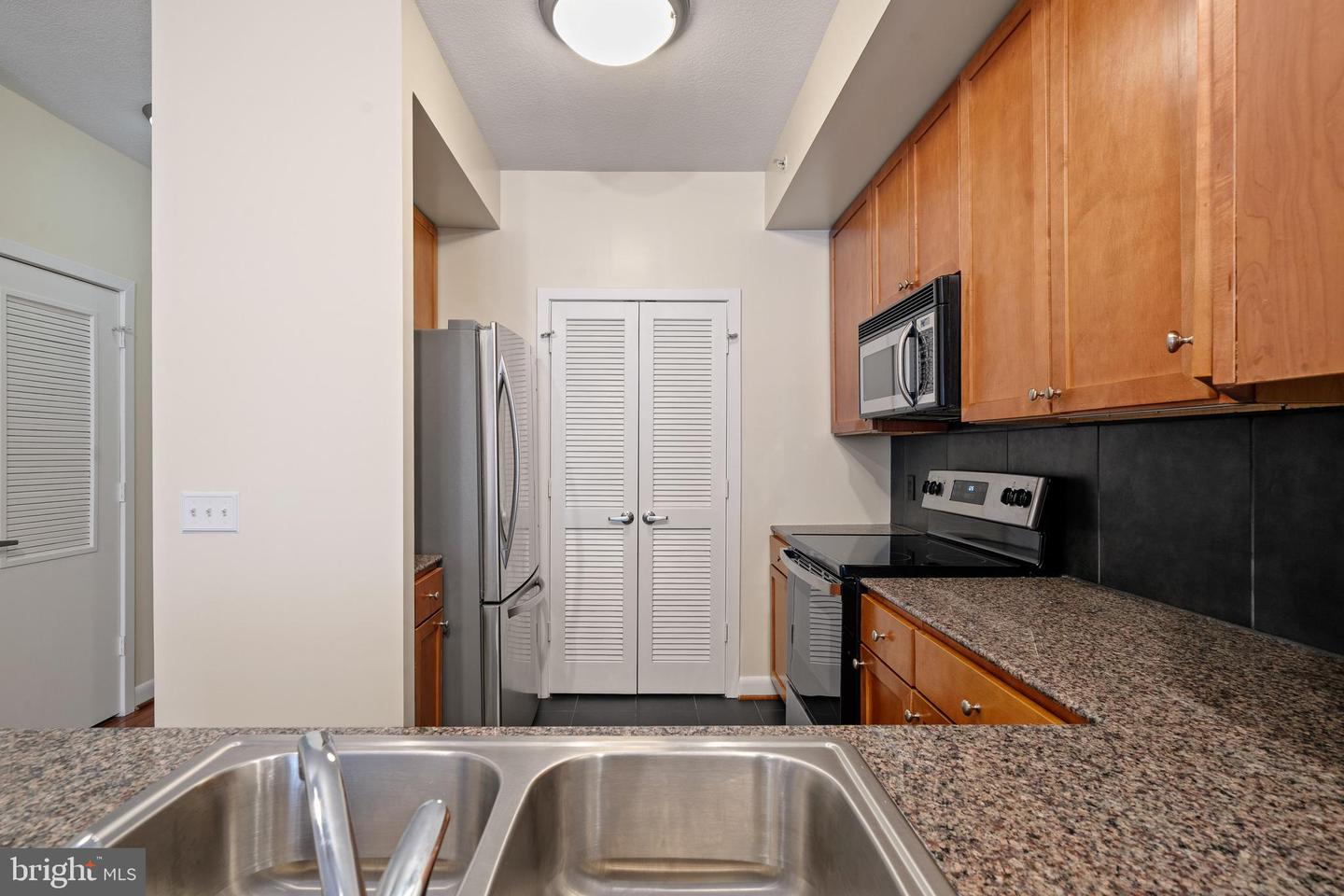 400 MASSACHUSETTS AVE NW #421, WASHINGTON, District Of Columbia 20001, 1 Bedroom Bedrooms, ,1 BathroomBathrooms,Residential,For sale,400 MASSACHUSETTS AVE NW #421,DCDC2248934 MLS # DCDC2248934