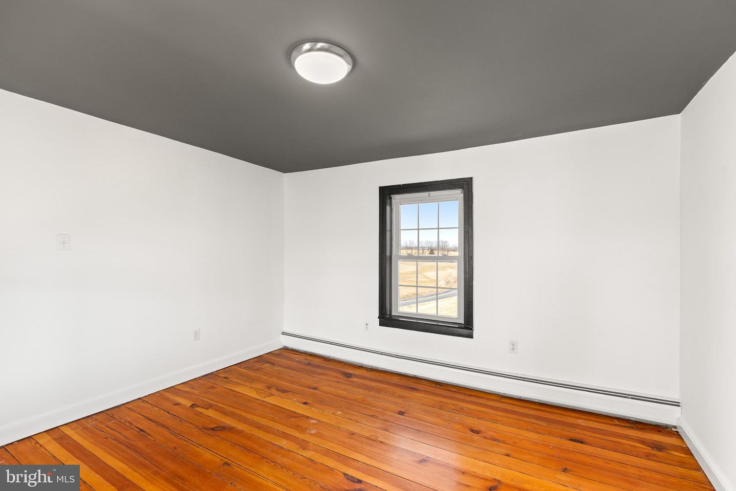 3345 CONICVILLE RD, MOUNT JACKSON, Virginia 22842, 4 Bedrooms Bedrooms, ,2 BathroomsBathrooms,Residential,For sale,3345 CONICVILLE RD,VASH2013746 MLS # VASH2013746